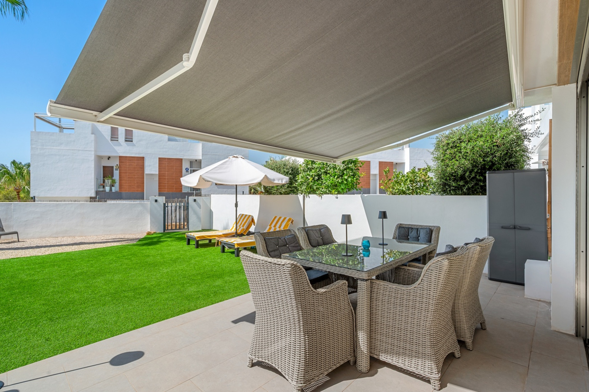 Odsprzedaż - Villa - Orihuela Costa - Villamartín