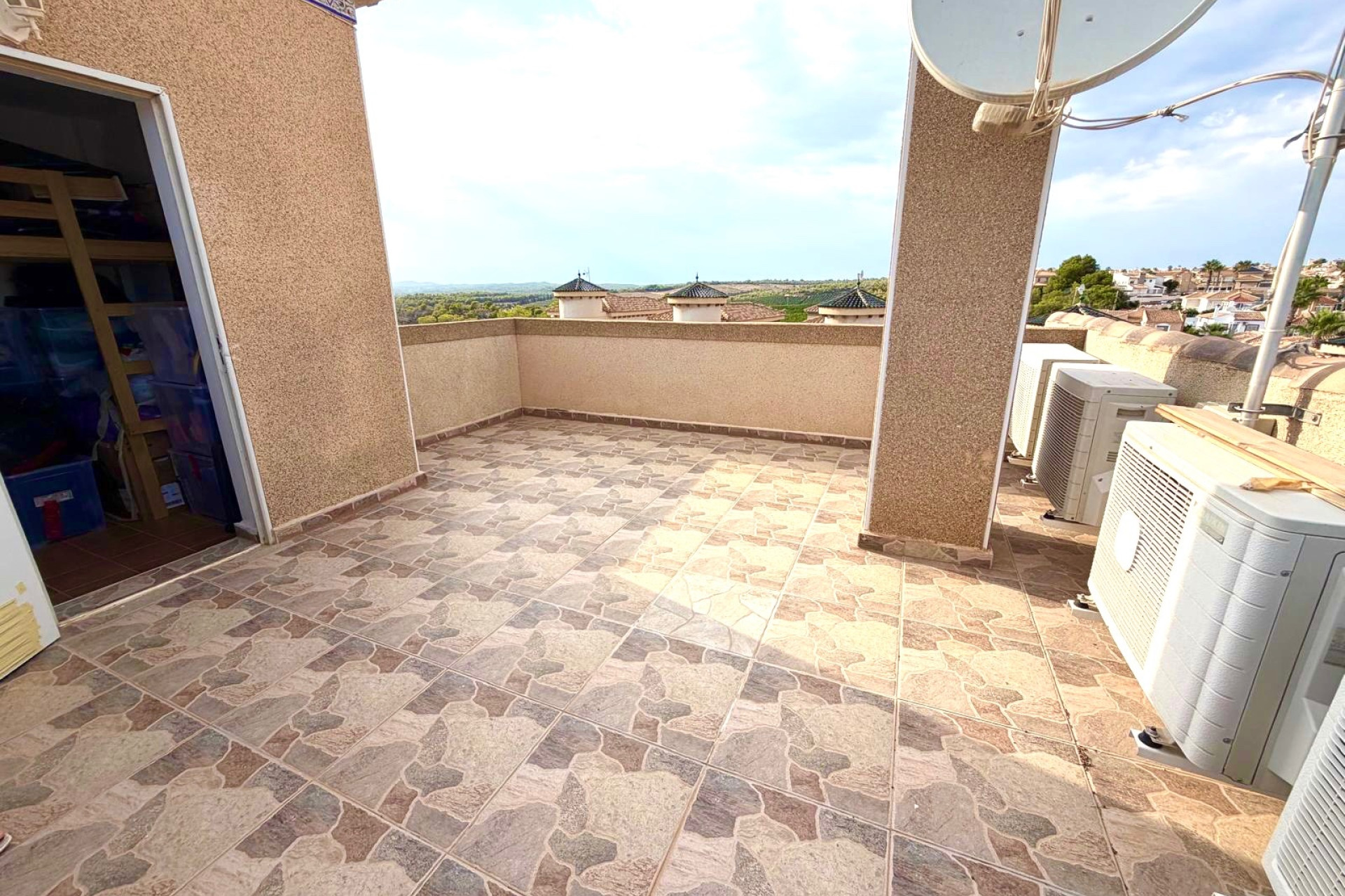 Odsprzedaż - Villa - Orihuela Costa - Villamartín