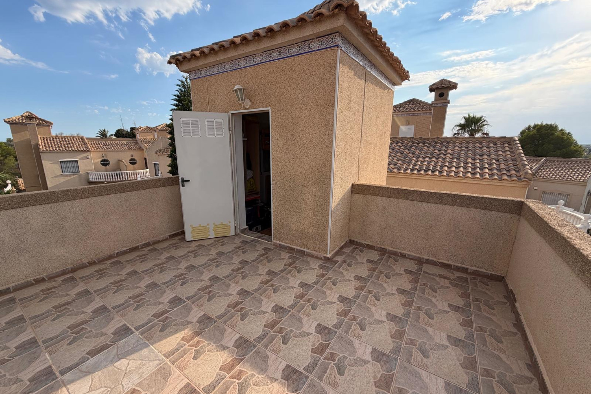 Odsprzedaż - Villa - Orihuela Costa - Villamartín