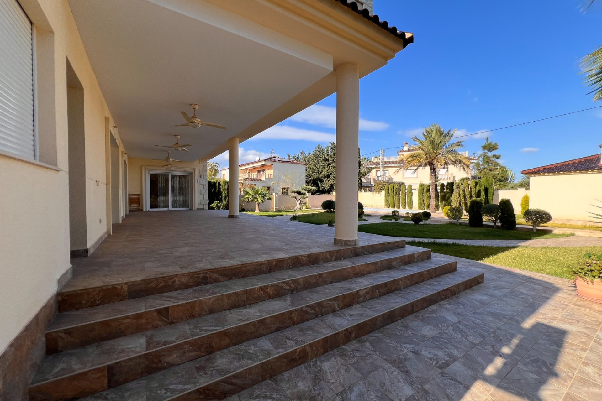 Odsprzedaż - Villa - Orihuela Costa