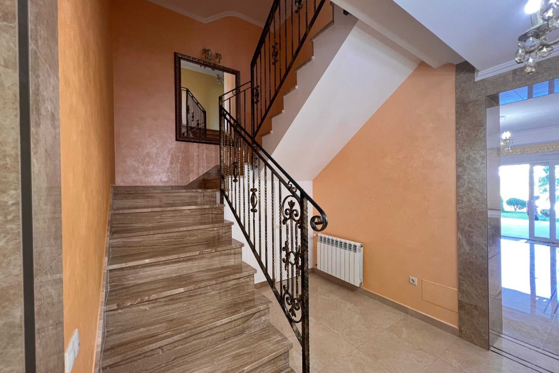 Odsprzedaż - Villa - Orihuela Costa
