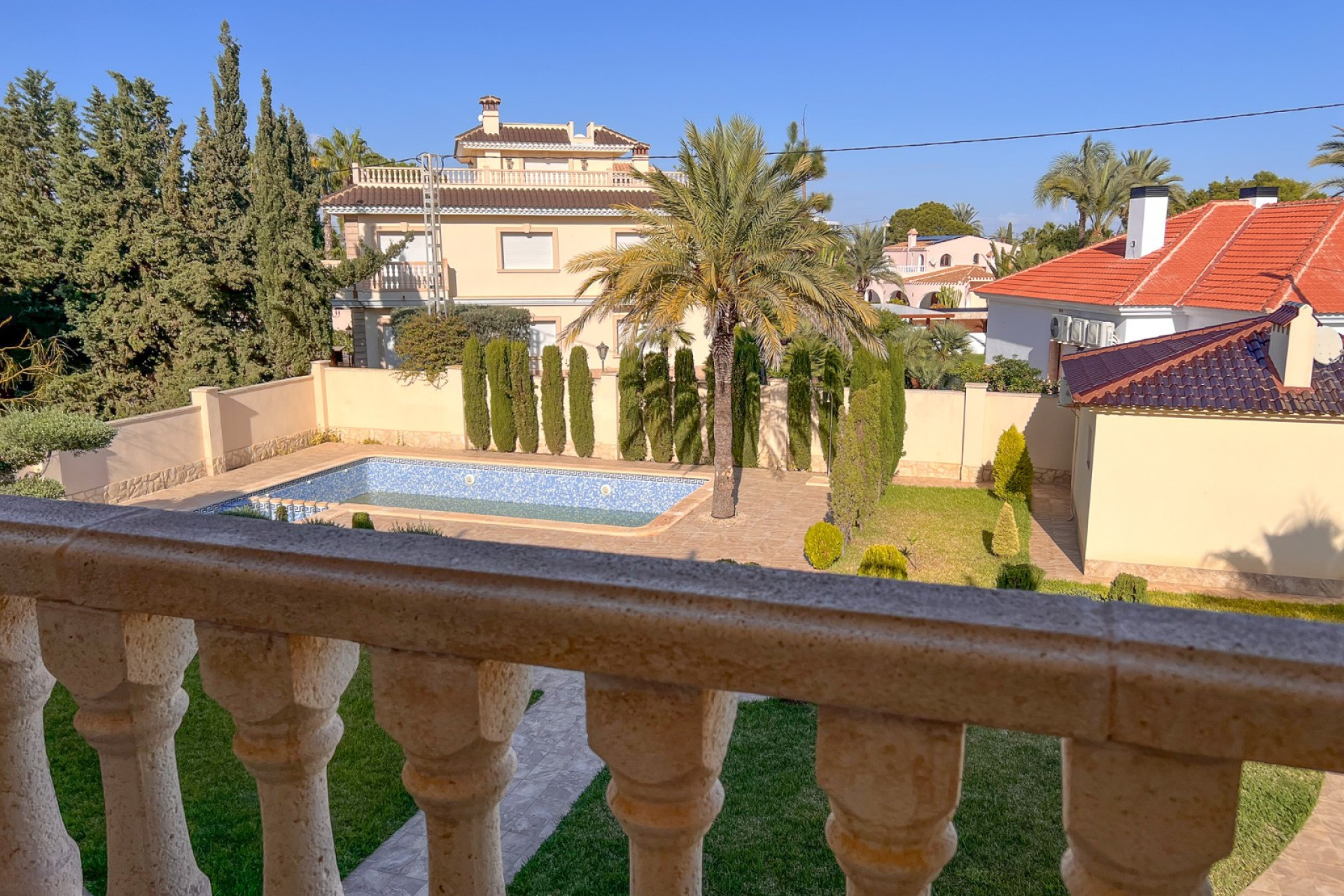 Odsprzedaż - Villa - Orihuela Costa
