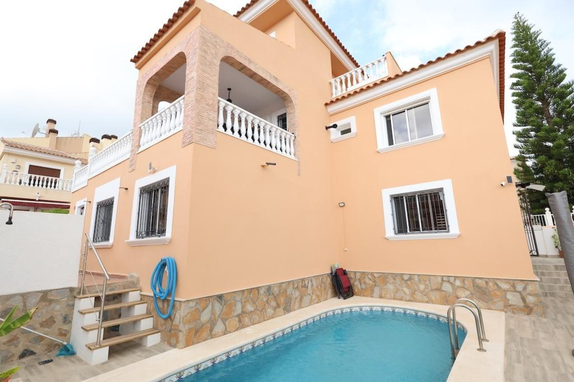 Odsprzedaż - Villa - San Miguel de Salinas - Las filipinas