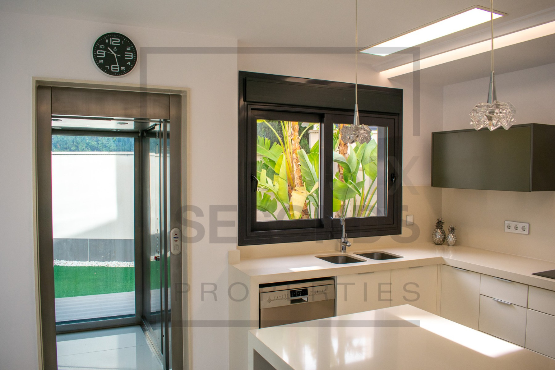 Odsprzedaż - Villa - San Miguel de Salinas - Urbanizaciones