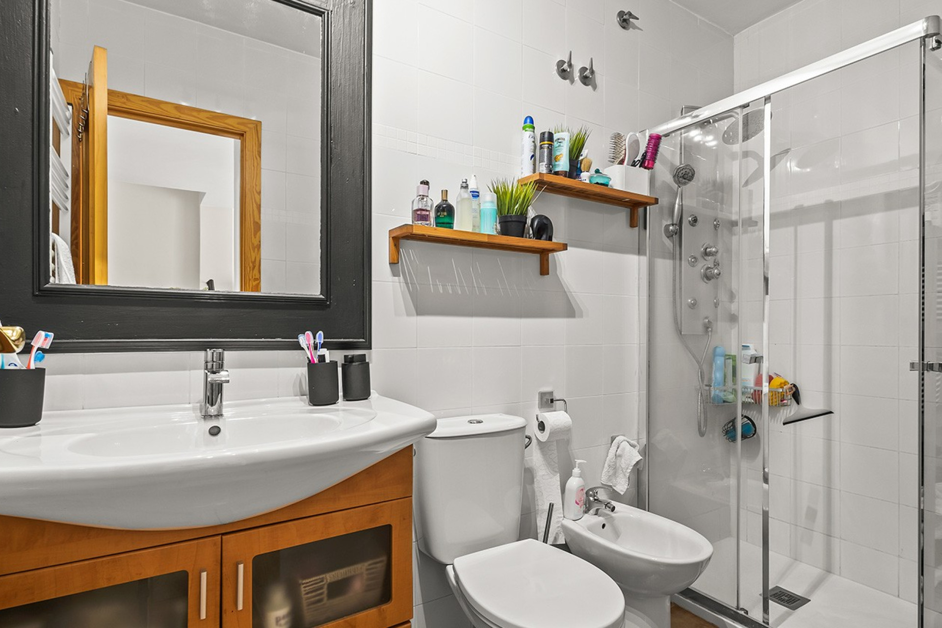 Odsprzedaż - Villa - Torre de la Horadada - Pueblo Latino