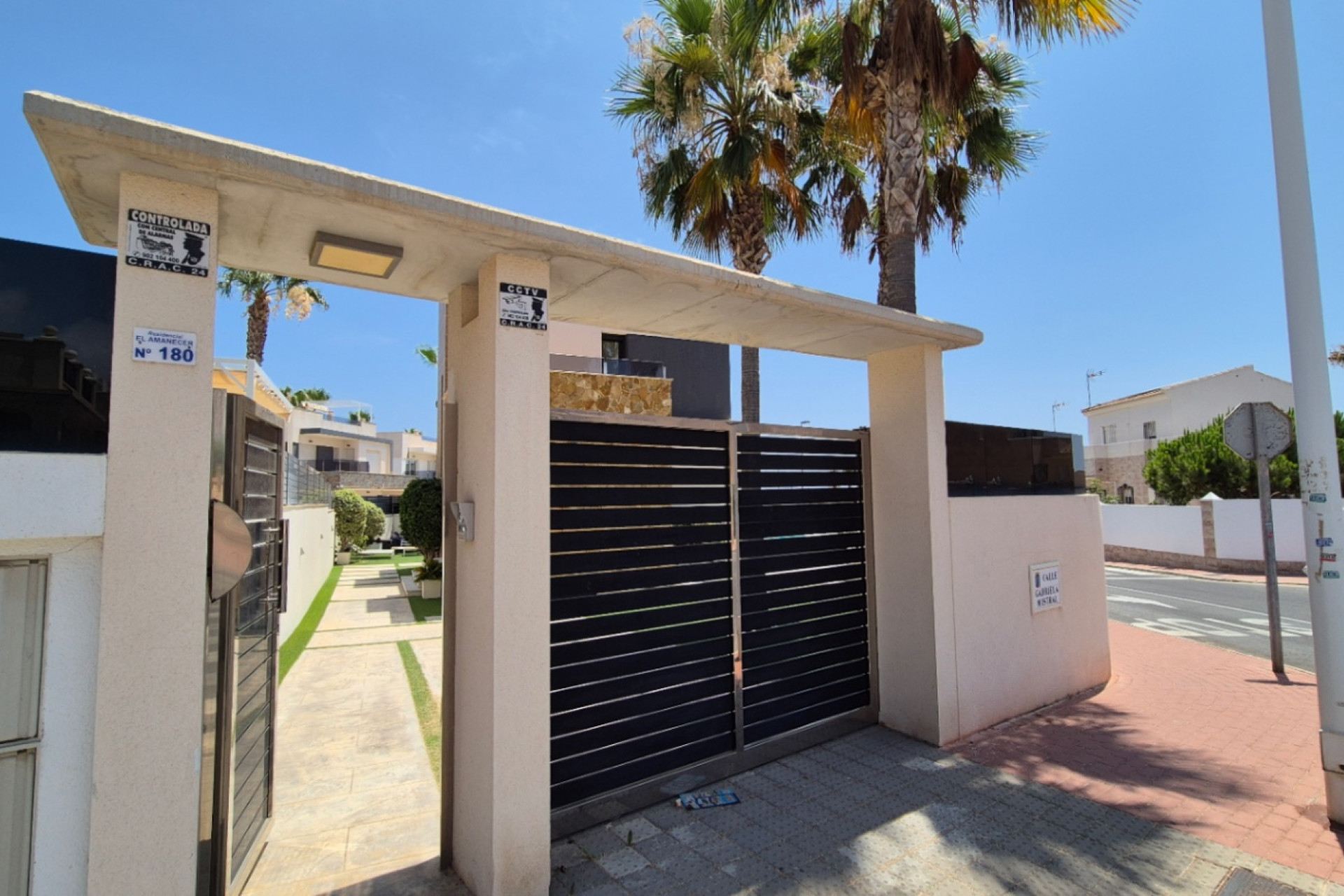 Odsprzedaż - Villa - Torrevieja - Costa Blanca Sur