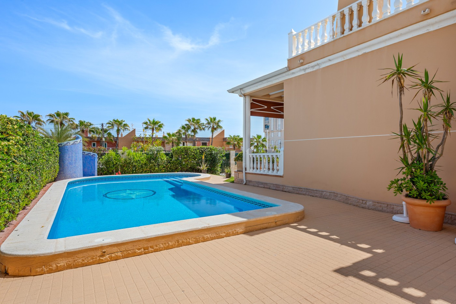 Odsprzedaż - Villa - Torrevieja - La Mata