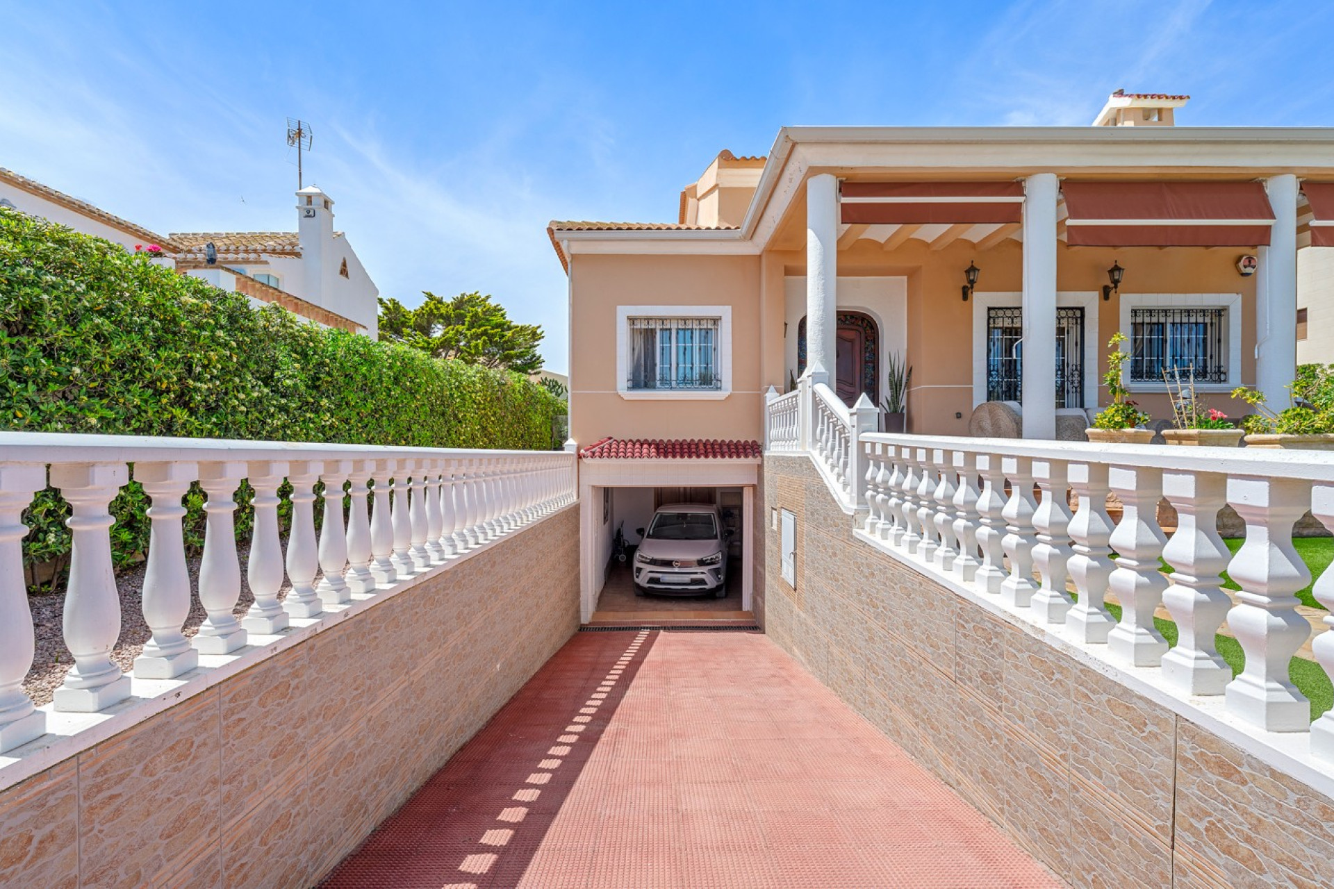 Odsprzedaż - Villa - Torrevieja - La Mata