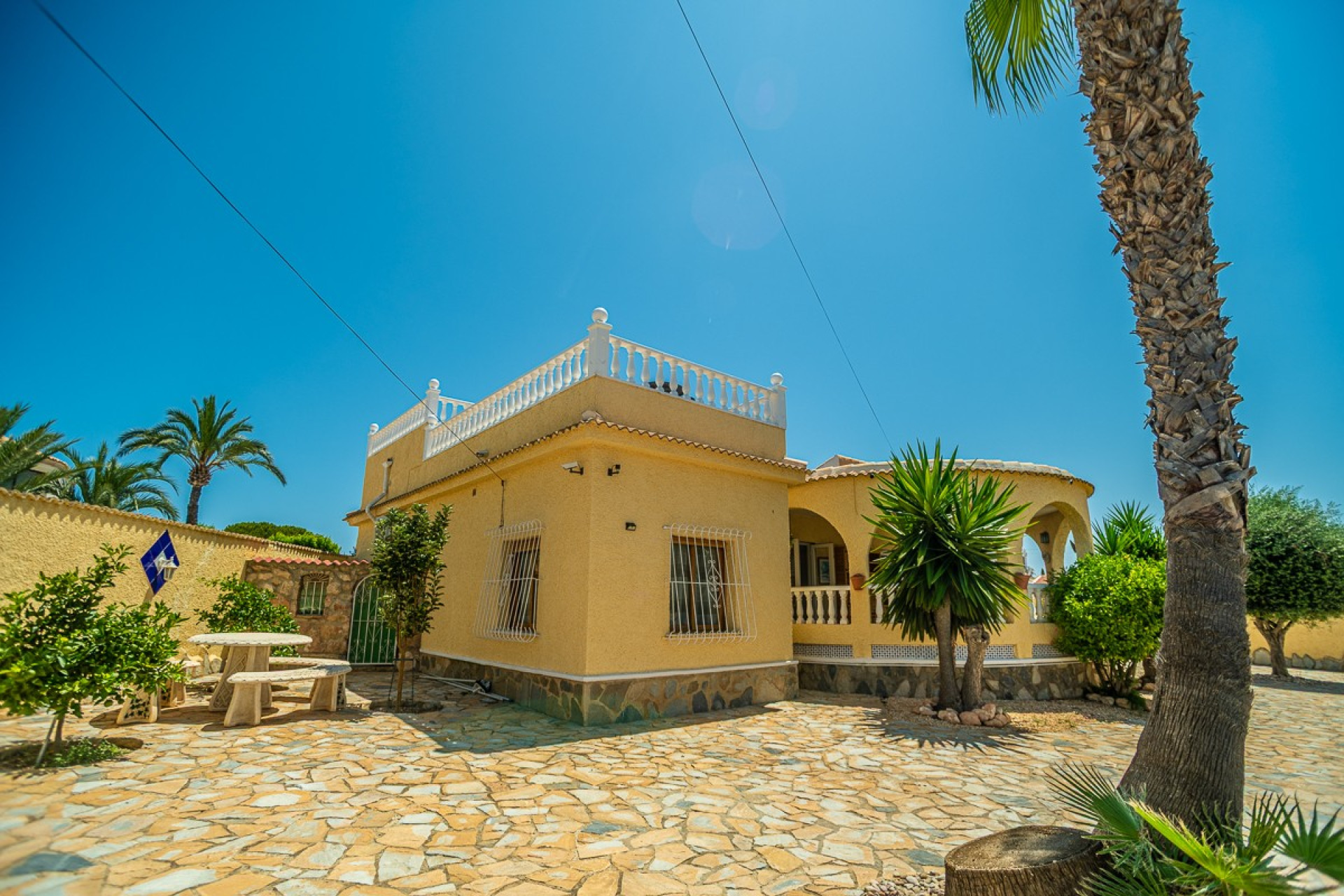 Odsprzedaż - Villa - Torrevieja - La Siesta