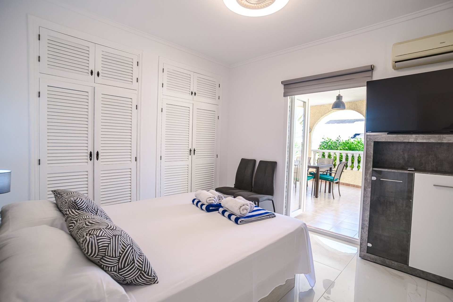 Odsprzedaż - Villa - Torrevieja - La Siesta
