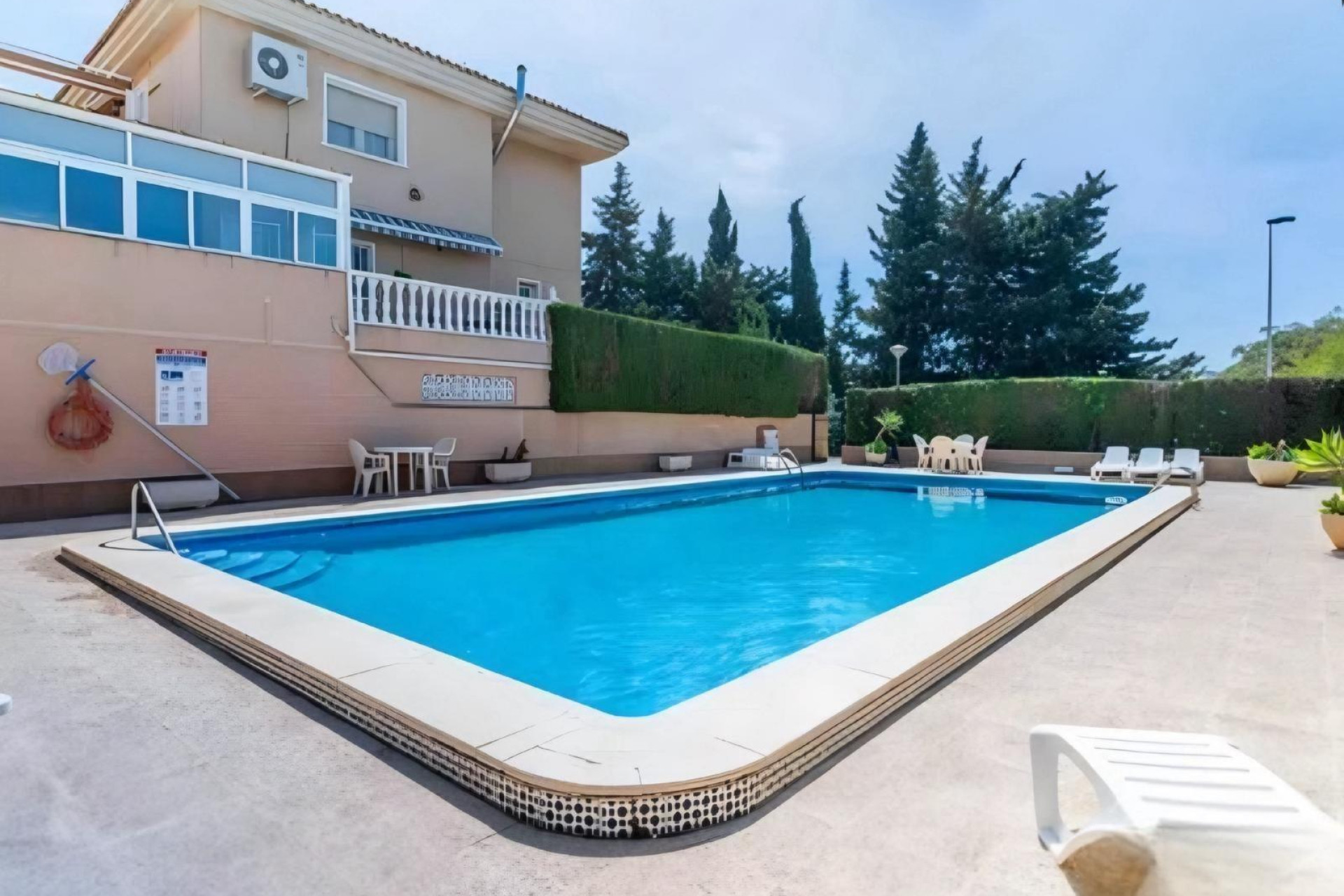 Odsprzedaż - Villa - Torrevieja - Los Altos