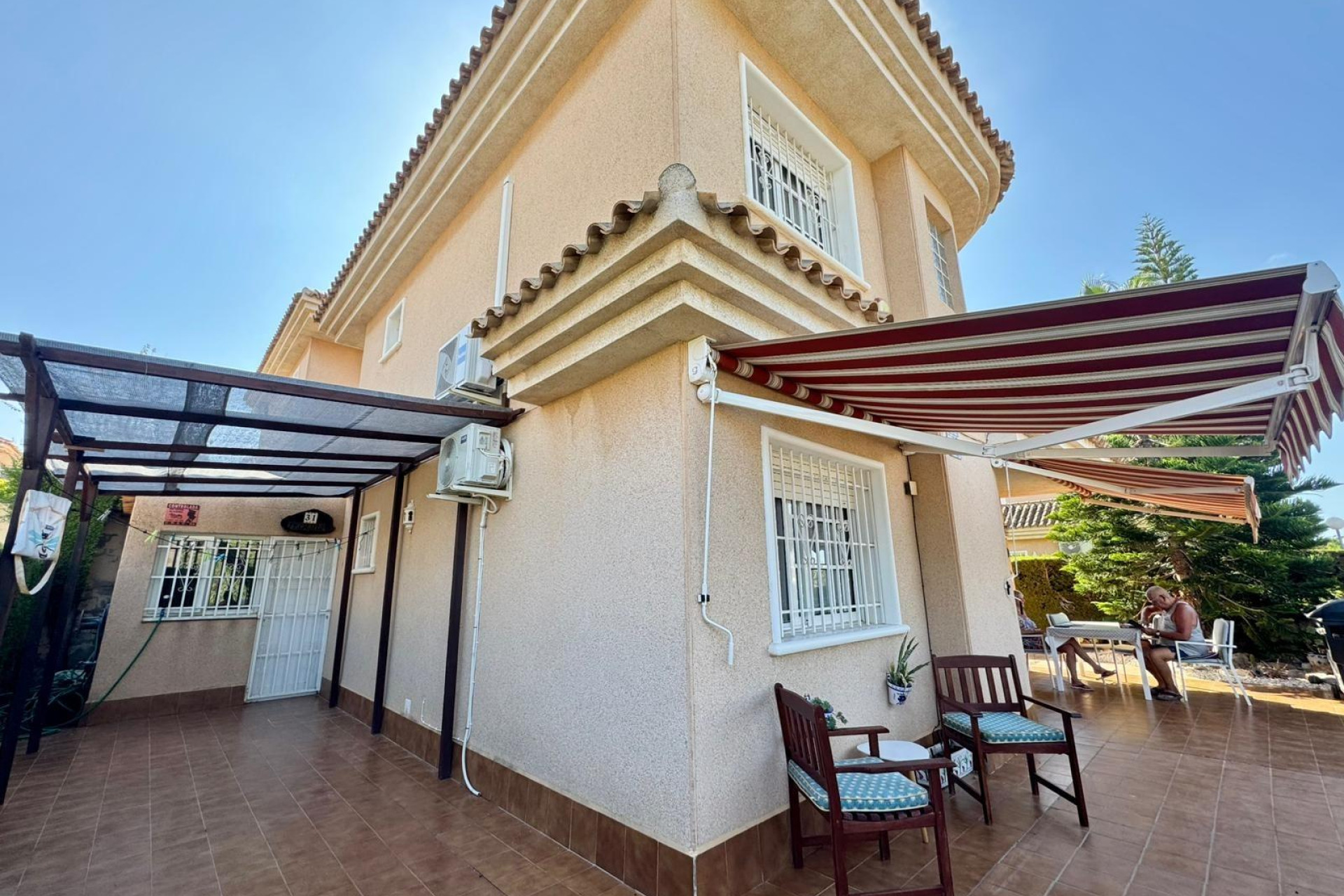 Odsprzedaż - Villa - Torrevieja - Los Altos