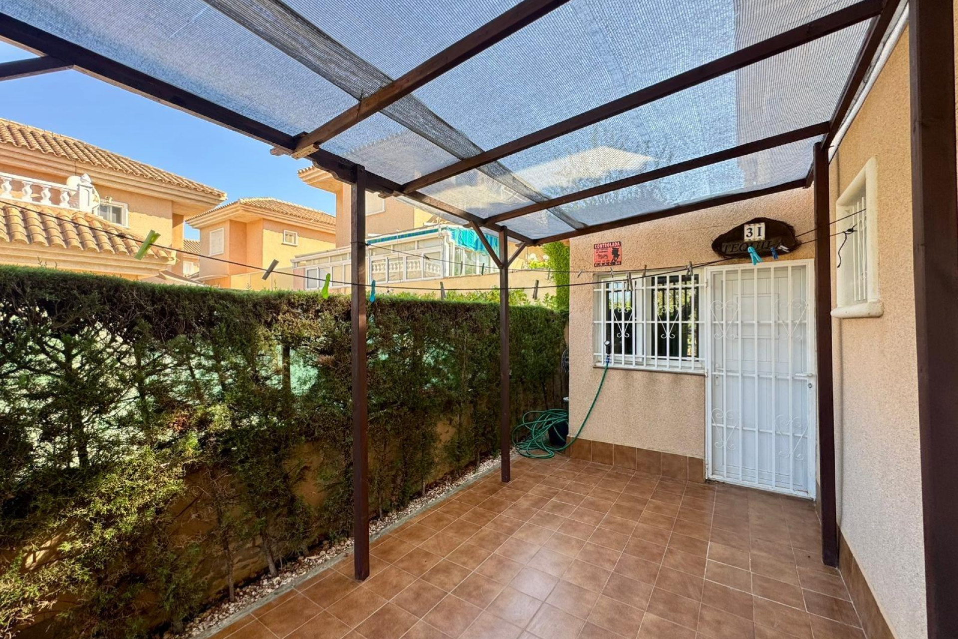 Odsprzedaż - Villa - Torrevieja - Los Altos