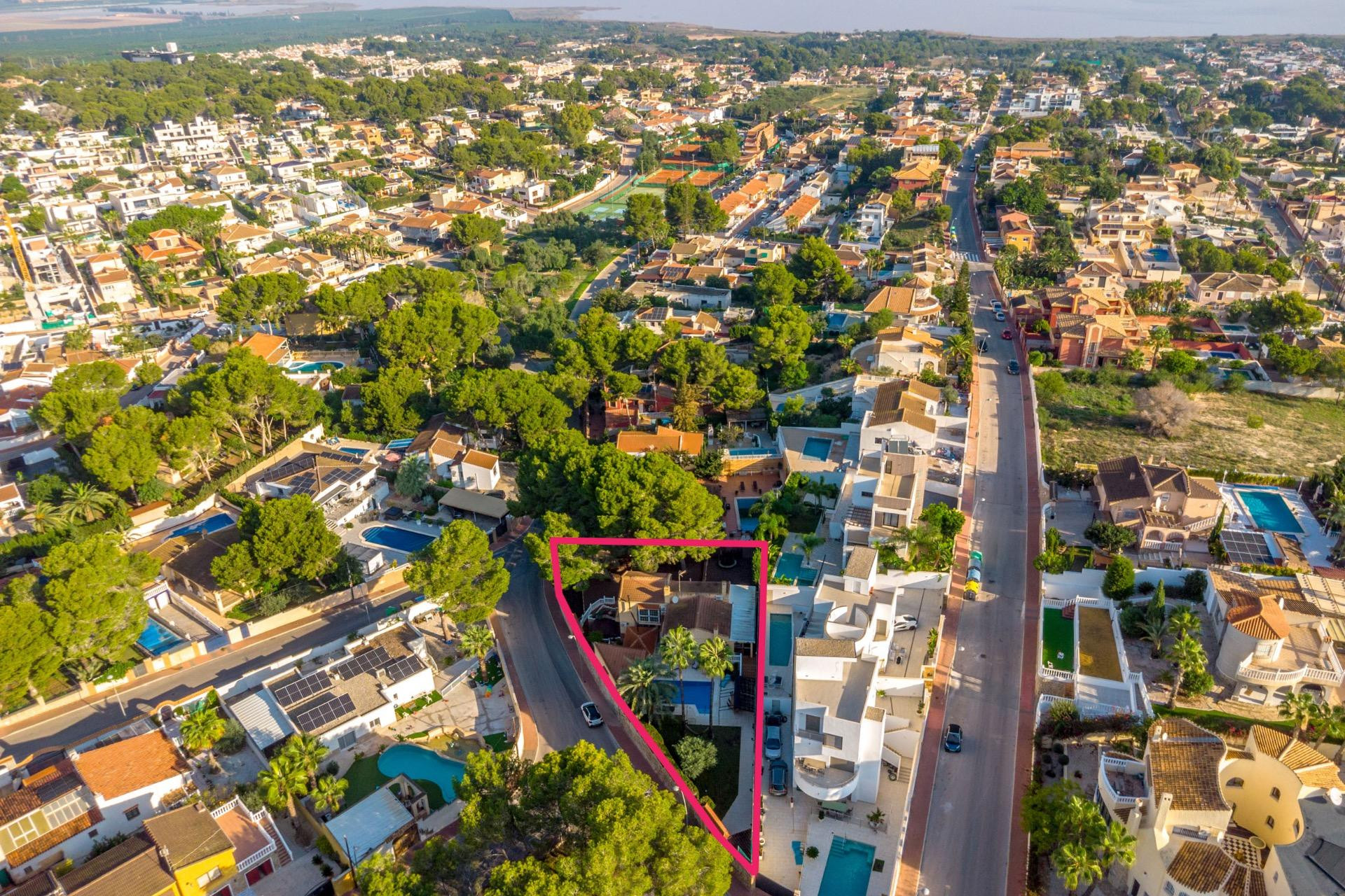 Odsprzedaż - Villa - Torrevieja - Los Balcones