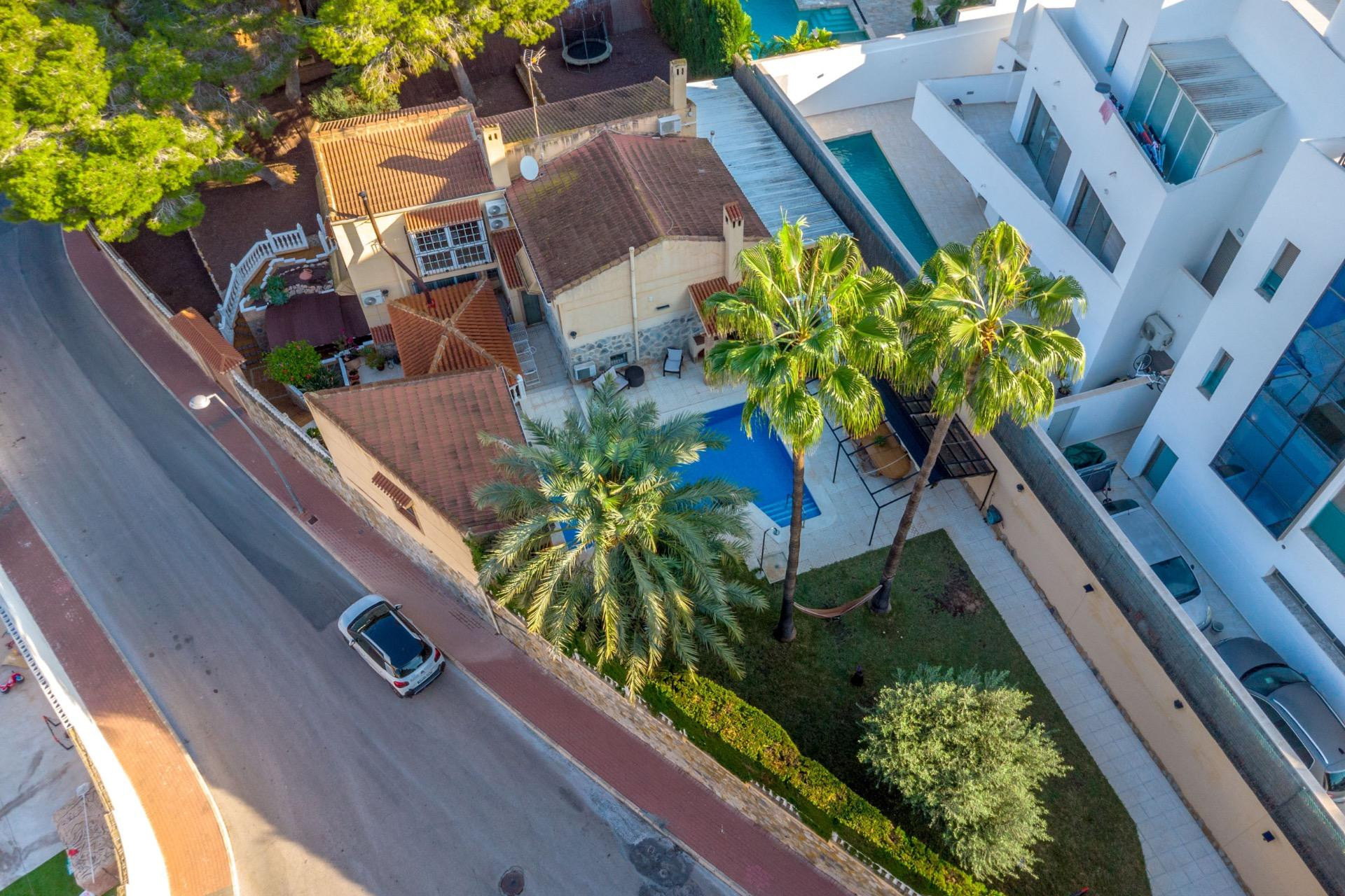 Odsprzedaż - Villa - Torrevieja - Los Balcones