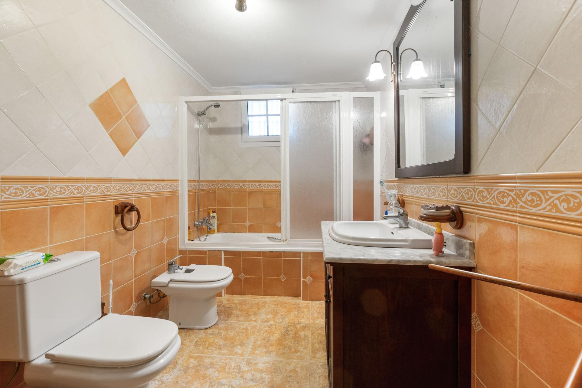 Odsprzedaż - Villa - Torrevieja - Los Balcones