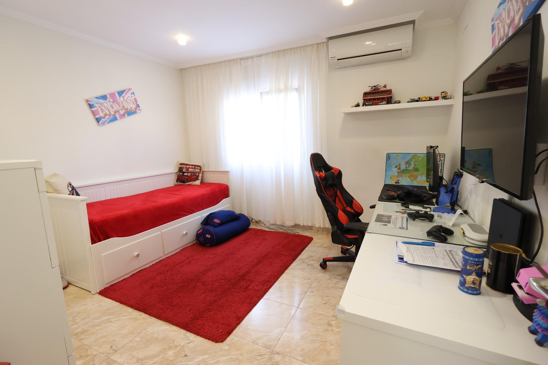 Odsprzedaż - Villa - Torrevieja - Los Balcones