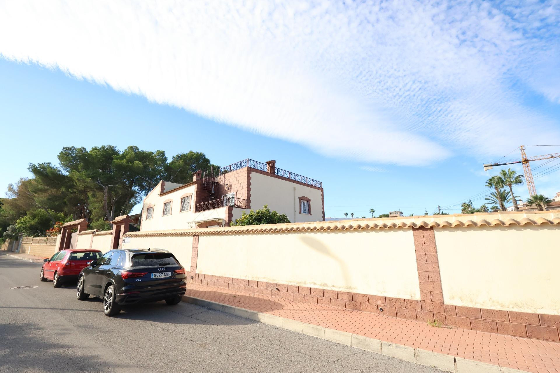 Odsprzedaż - Villa - Torrevieja - Los Balcones
