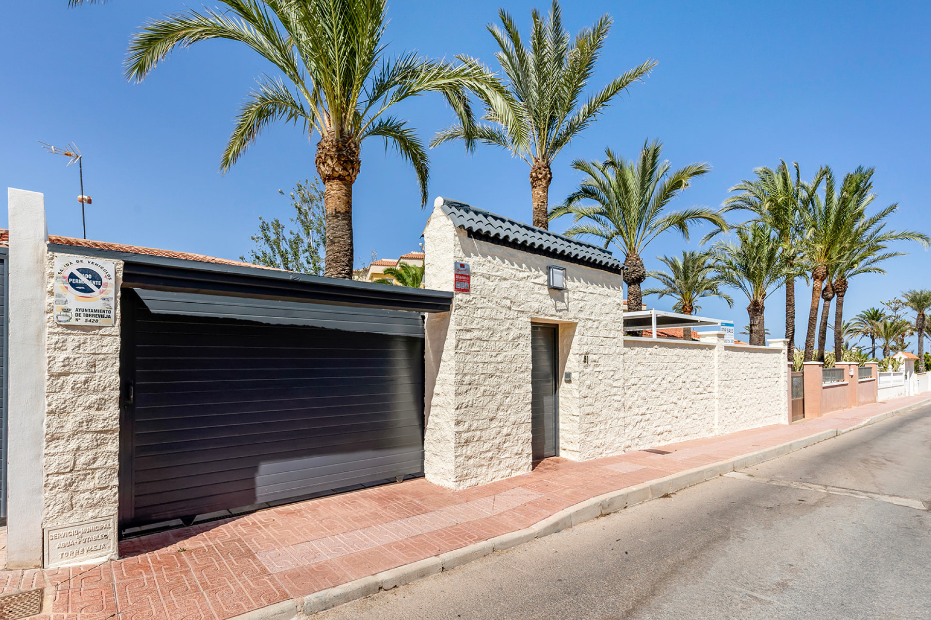 Odsprzedaż - Villa - Torrevieja - Rocio del Mar