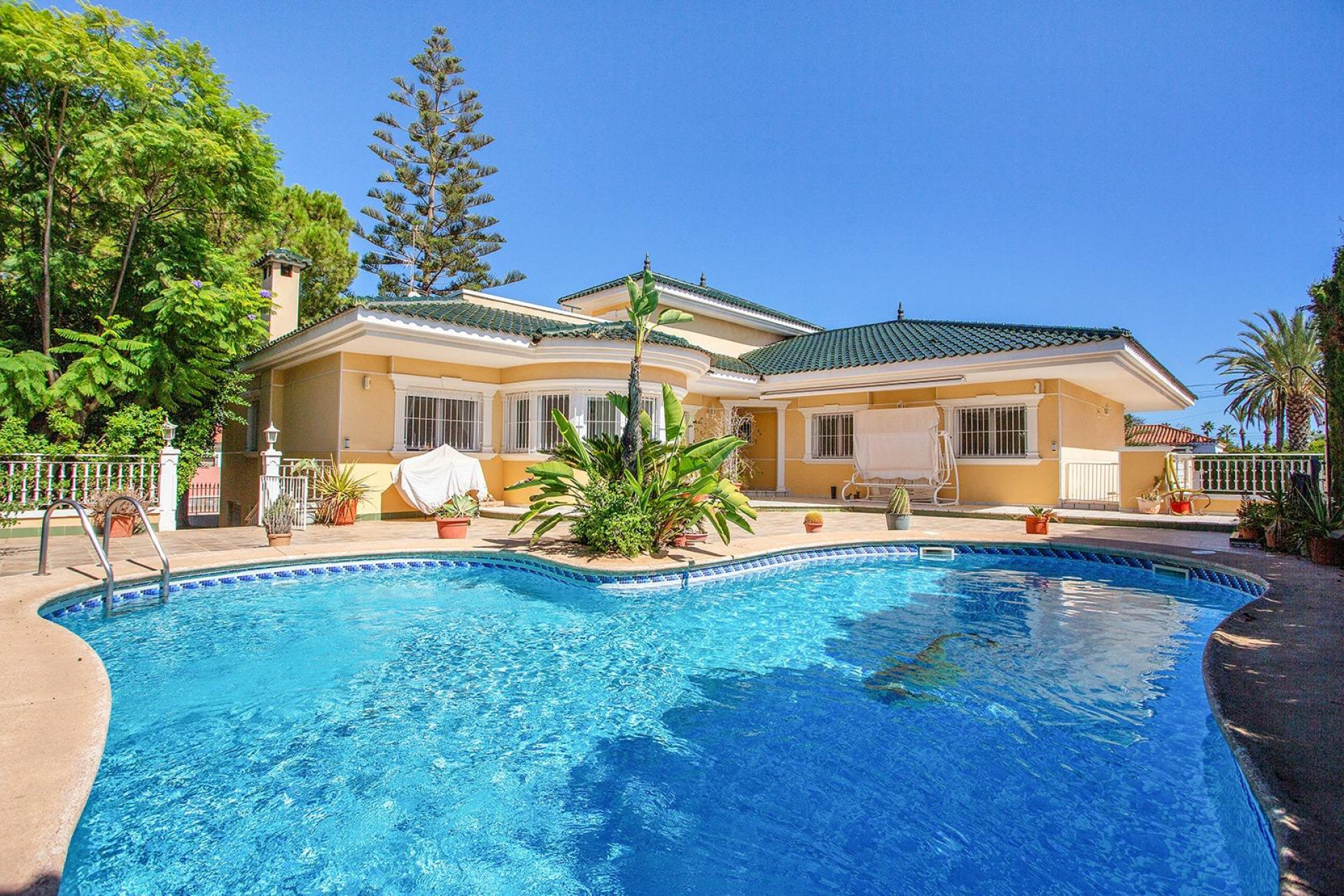 Odsprzedaż - Villa - Torrevieja - Torreta florida