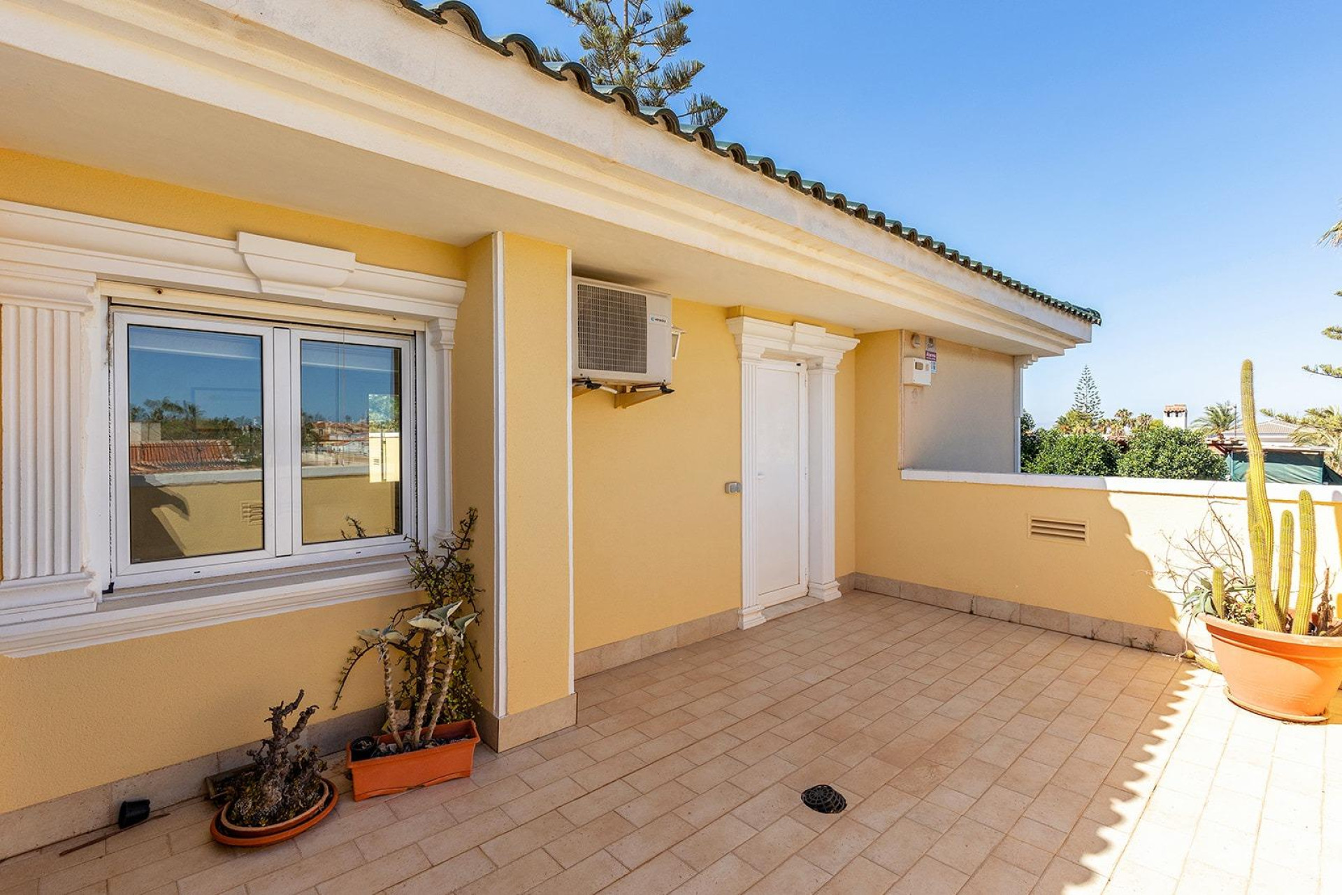 Odsprzedaż - Villa - Torrevieja - Torreta florida