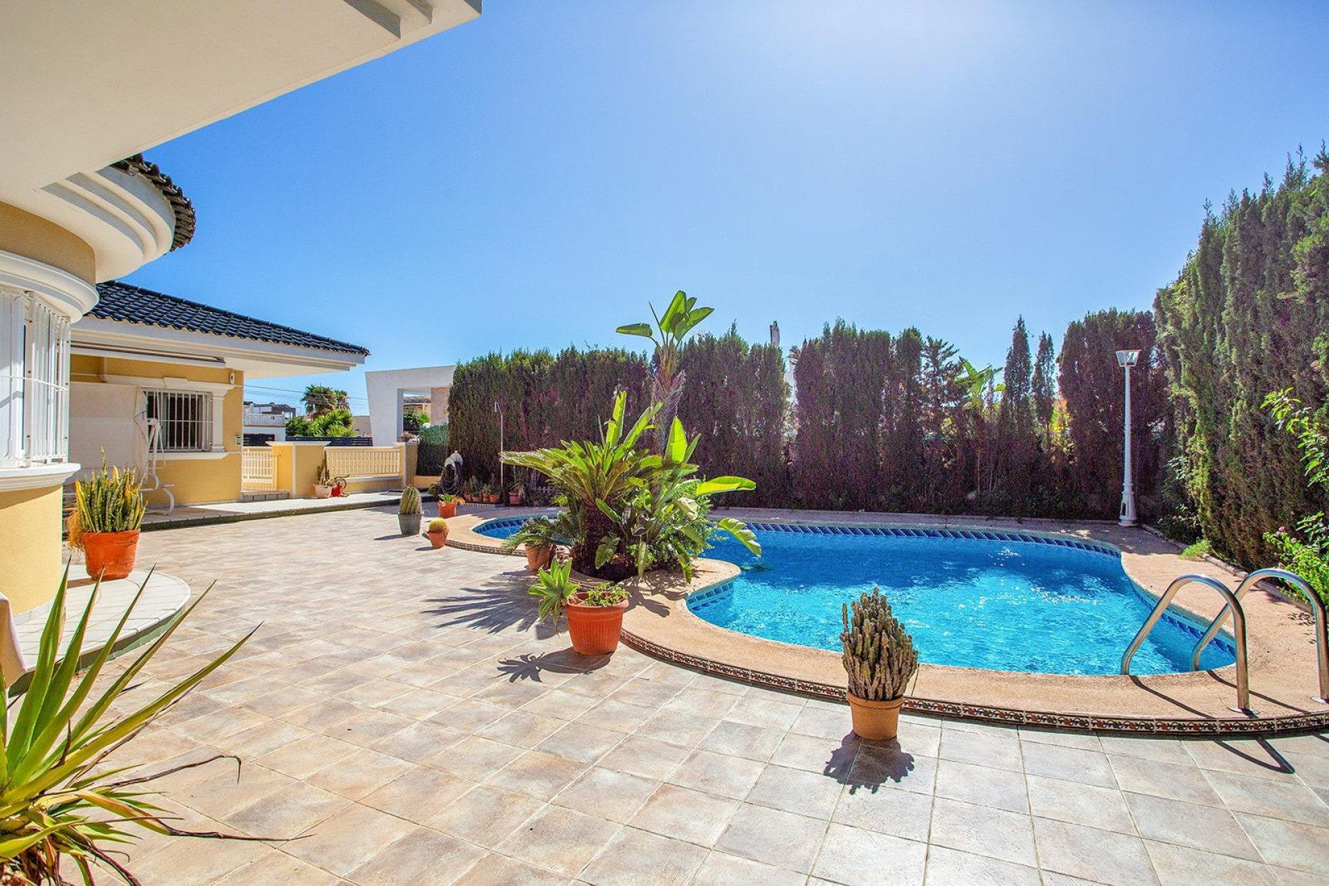 Odsprzedaż - Villa - Torrevieja - Torreta florida