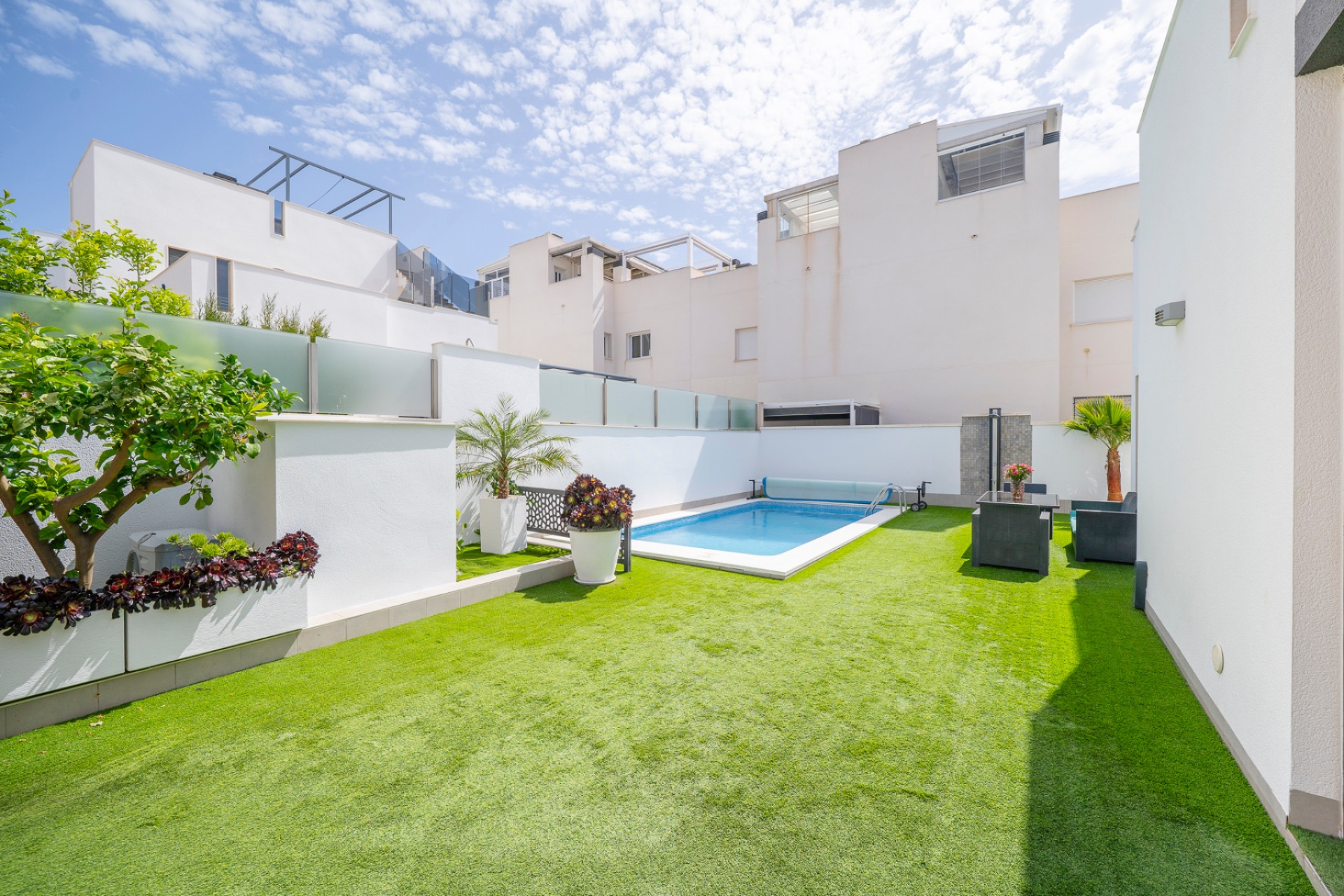 Odsprzedaż - Villa - Torrevieja - torrevieja