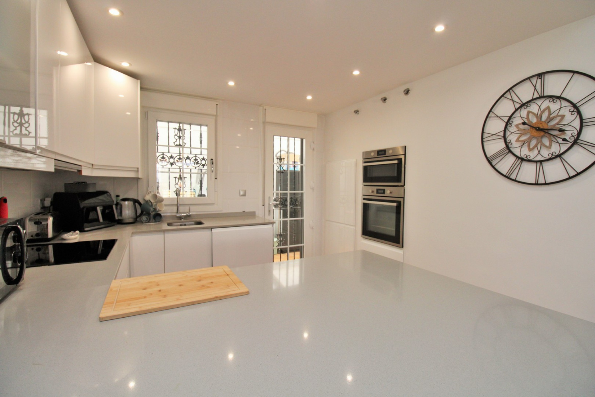 Odsprzedaż - Villa - Villamartín - Los Dolses