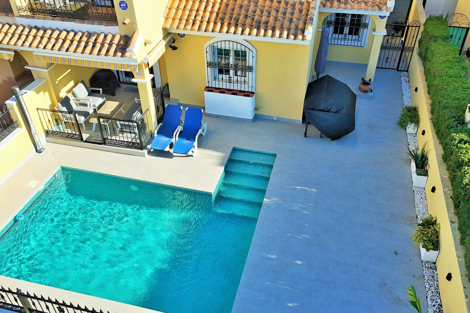 Odsprzedaż - Villa - Villamartín - Los Dolses