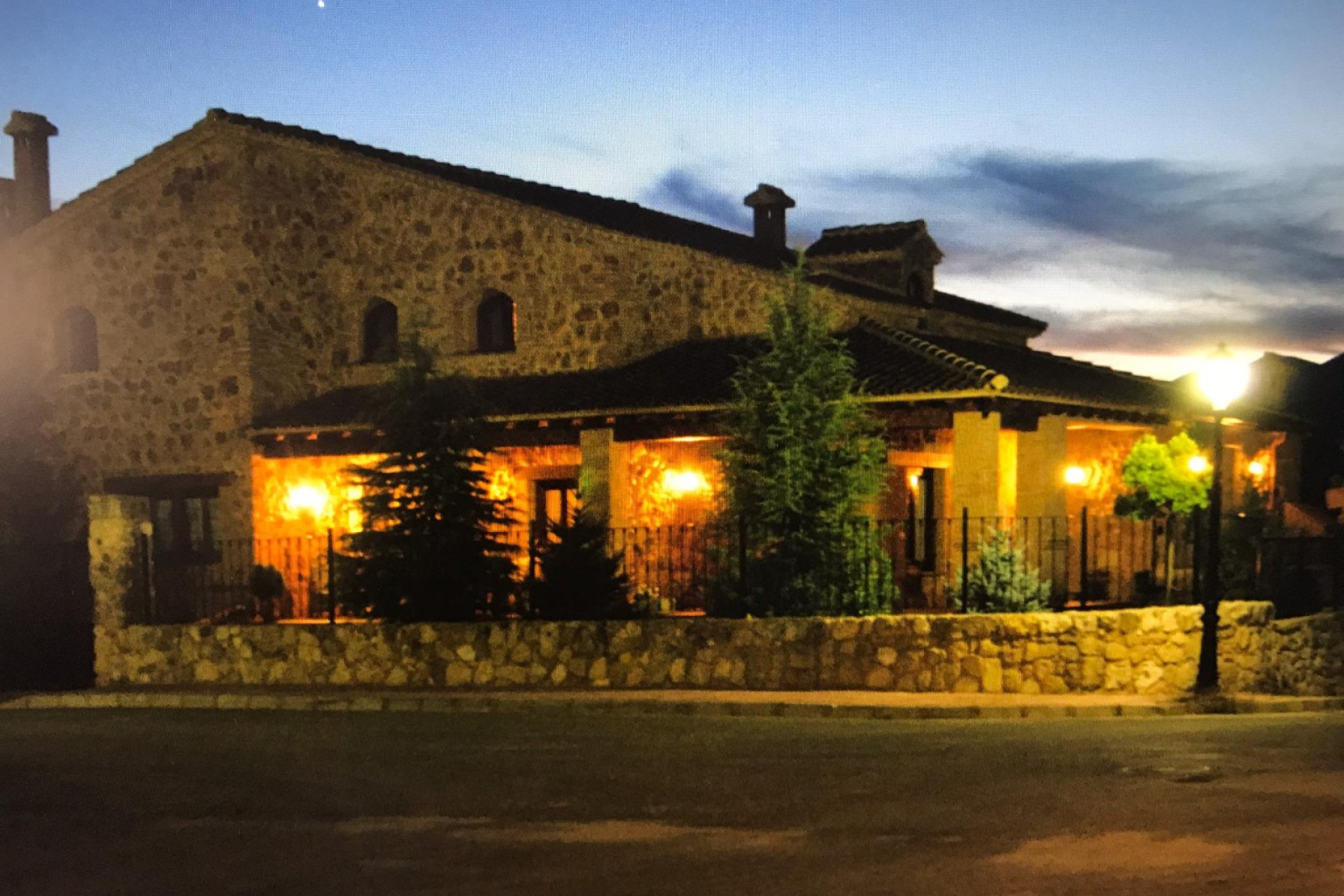 Odsprzedaż - Villa - 