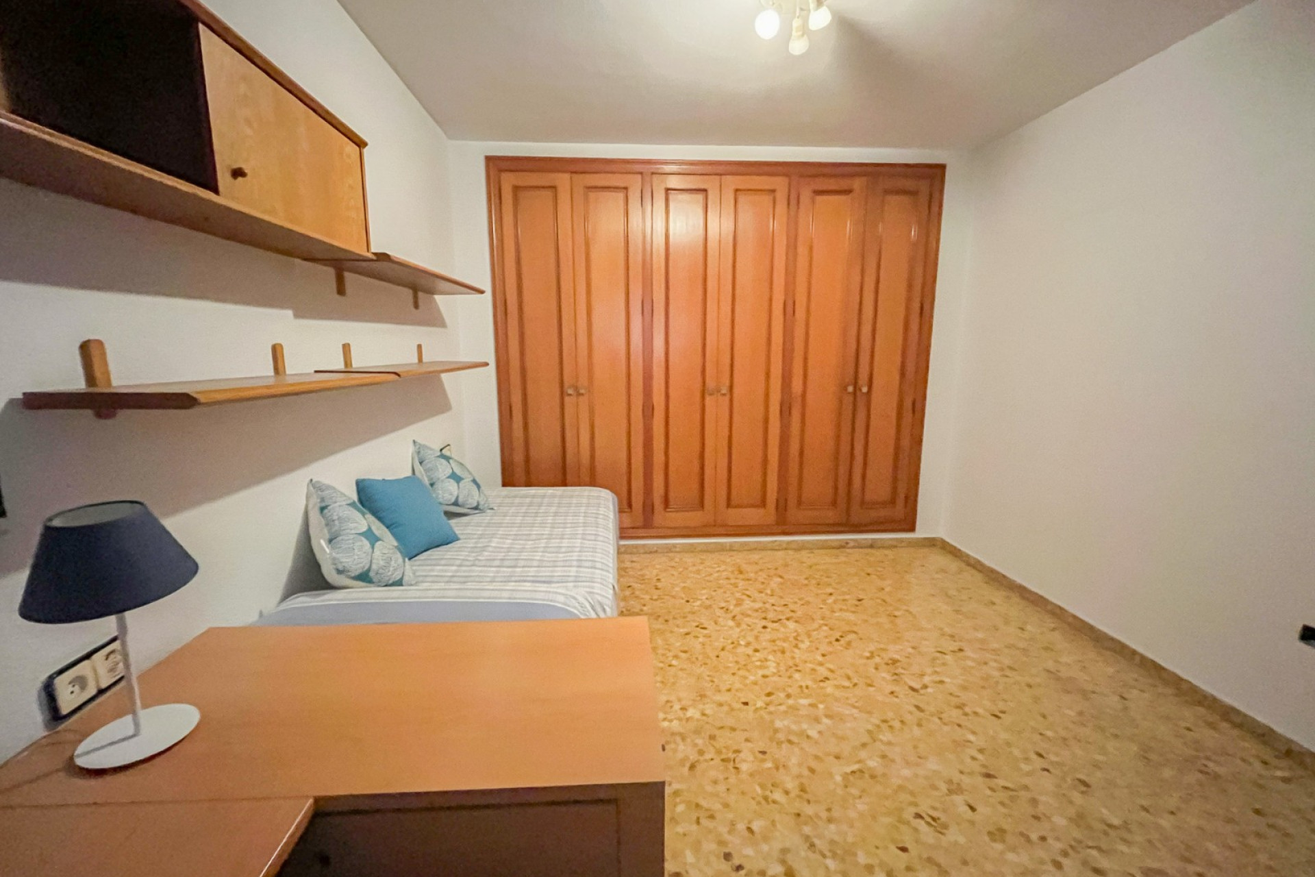 Resale - Apartment / flat - Alicante - Centro