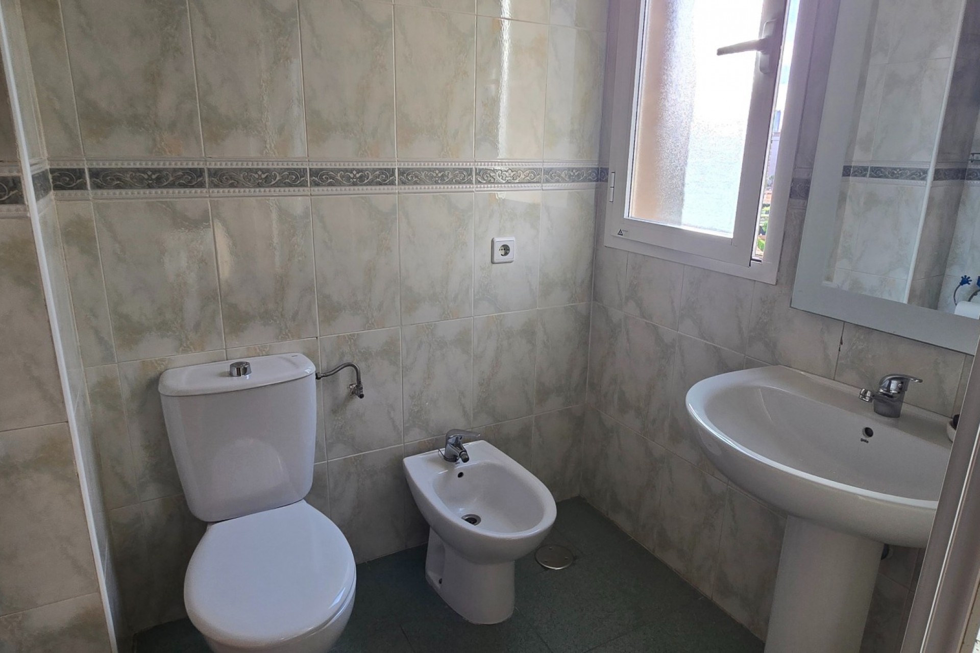 Resale - Apartment / flat - Benidorm - Levante
