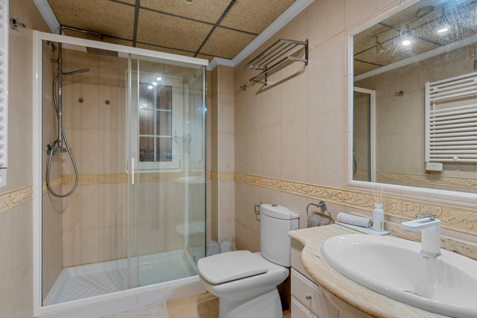 Resale - Apartment / flat - Cabo Roig