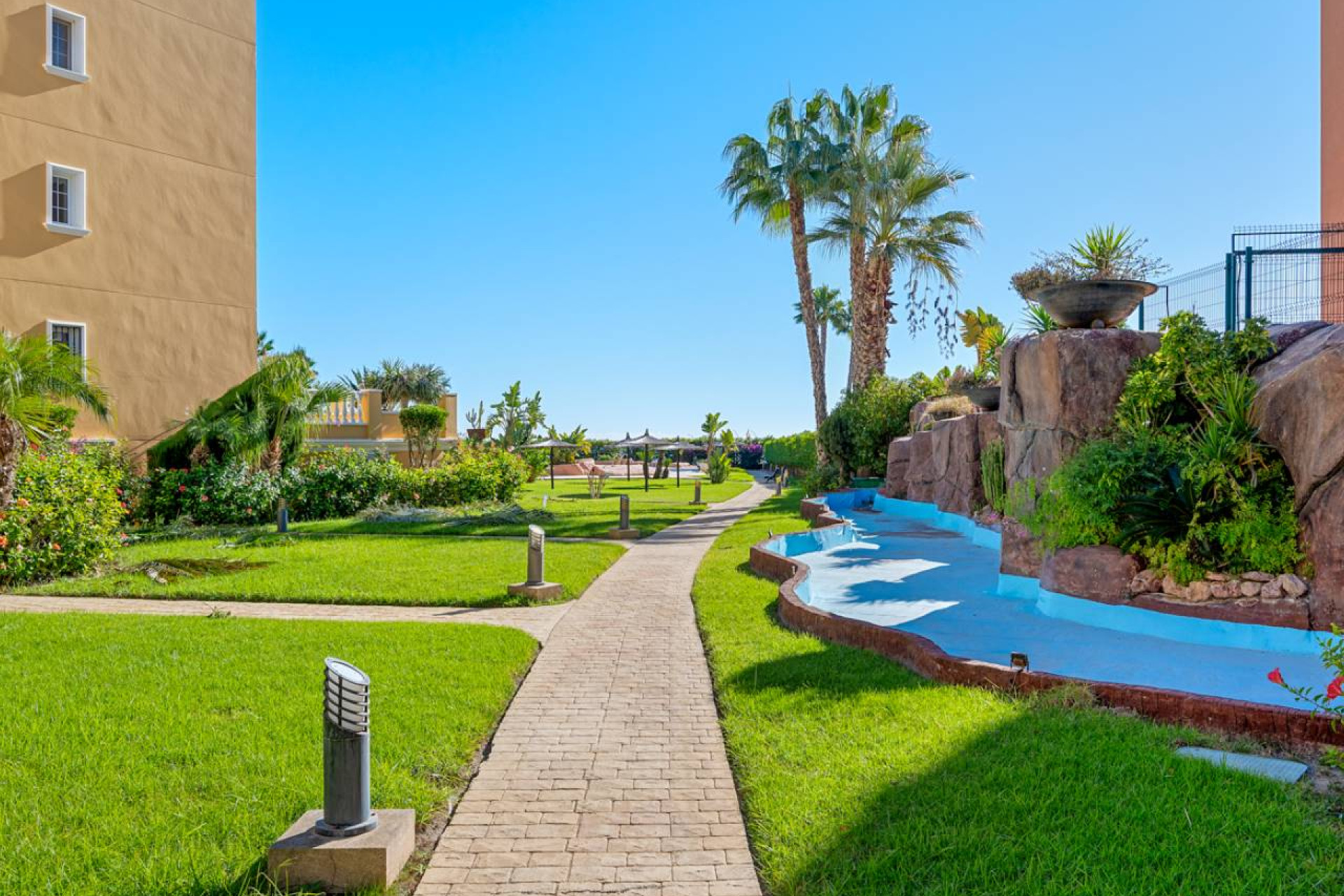 Resale - Apartment / flat - Cabo Roig