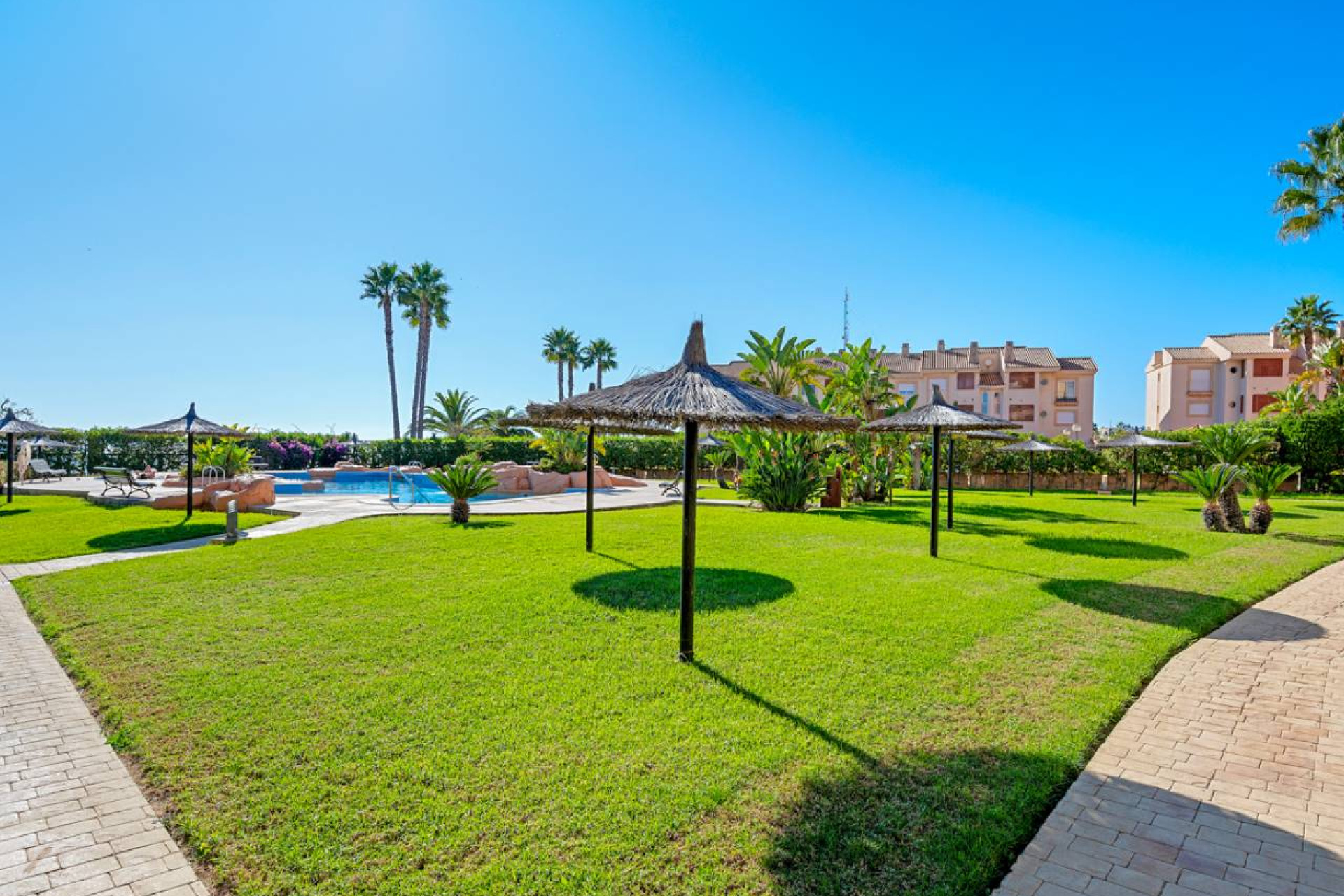 Resale - Apartment / flat - Cabo Roig