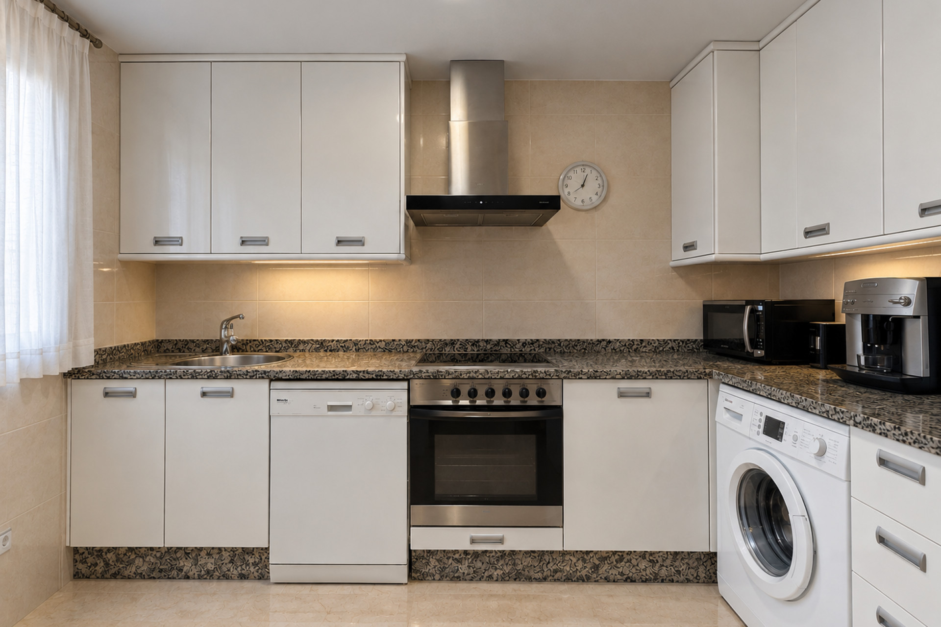 Resale - Apartment / flat - Denia - Les Marines - Las Marinas