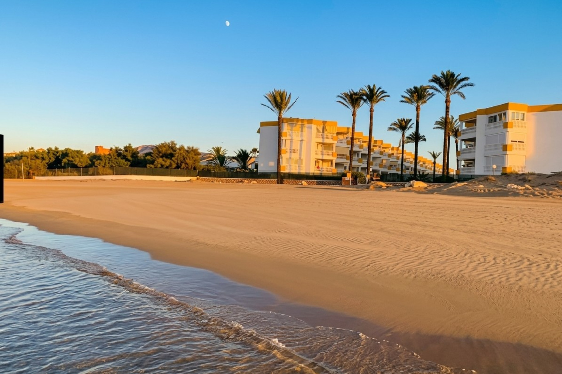 Resale - Apartment / flat - Denia - Les Marines - Las Marinas