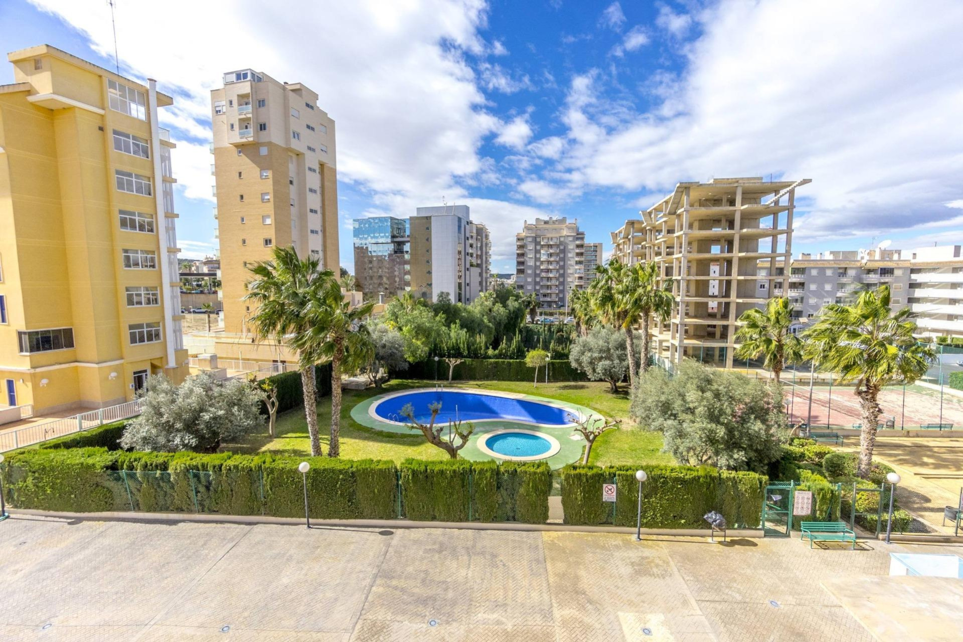 Resale - Apartment / flat - Guardamar del Segura - CENTRO