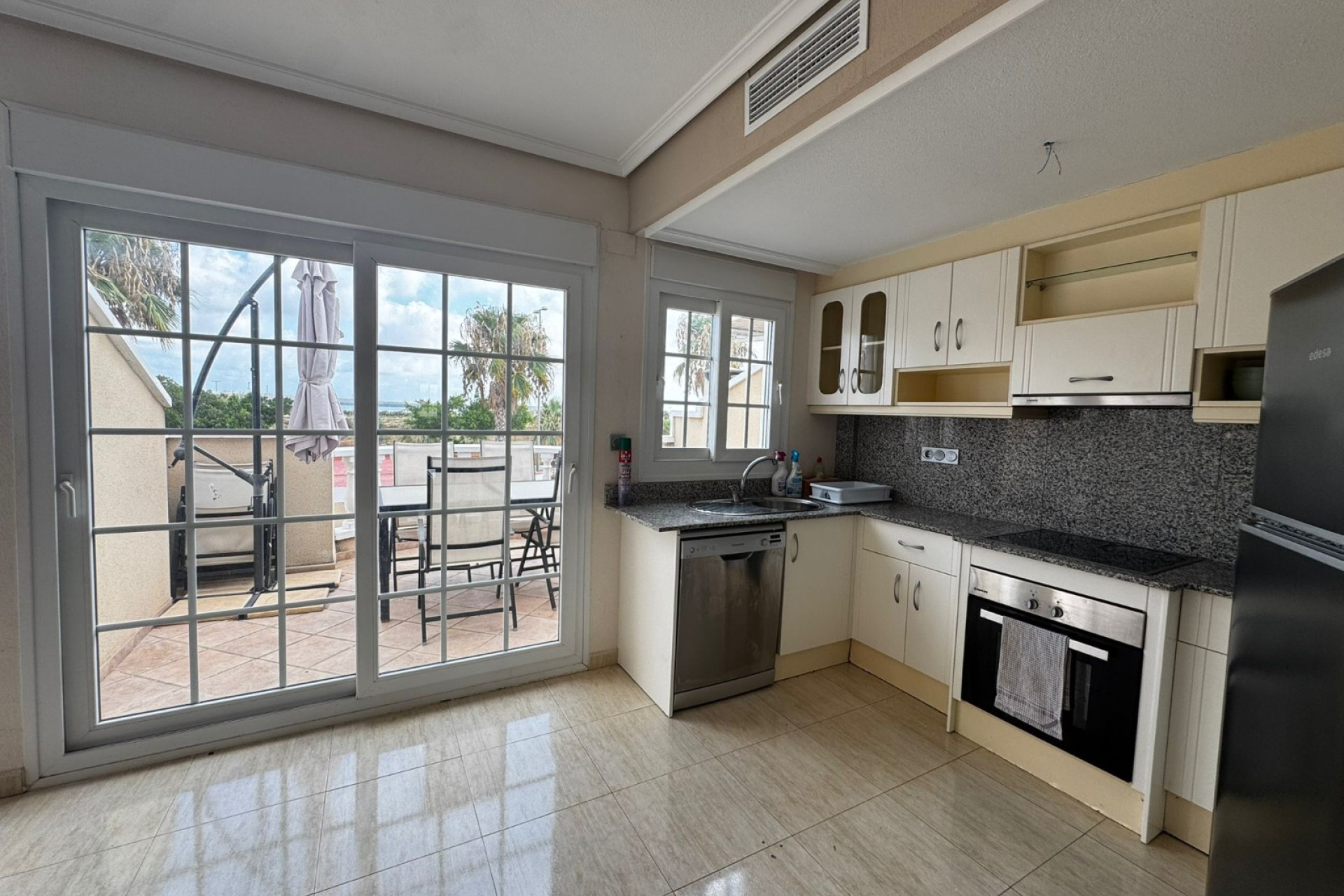 Resale - Apartment / flat - Guardamar del Segura - El Raso