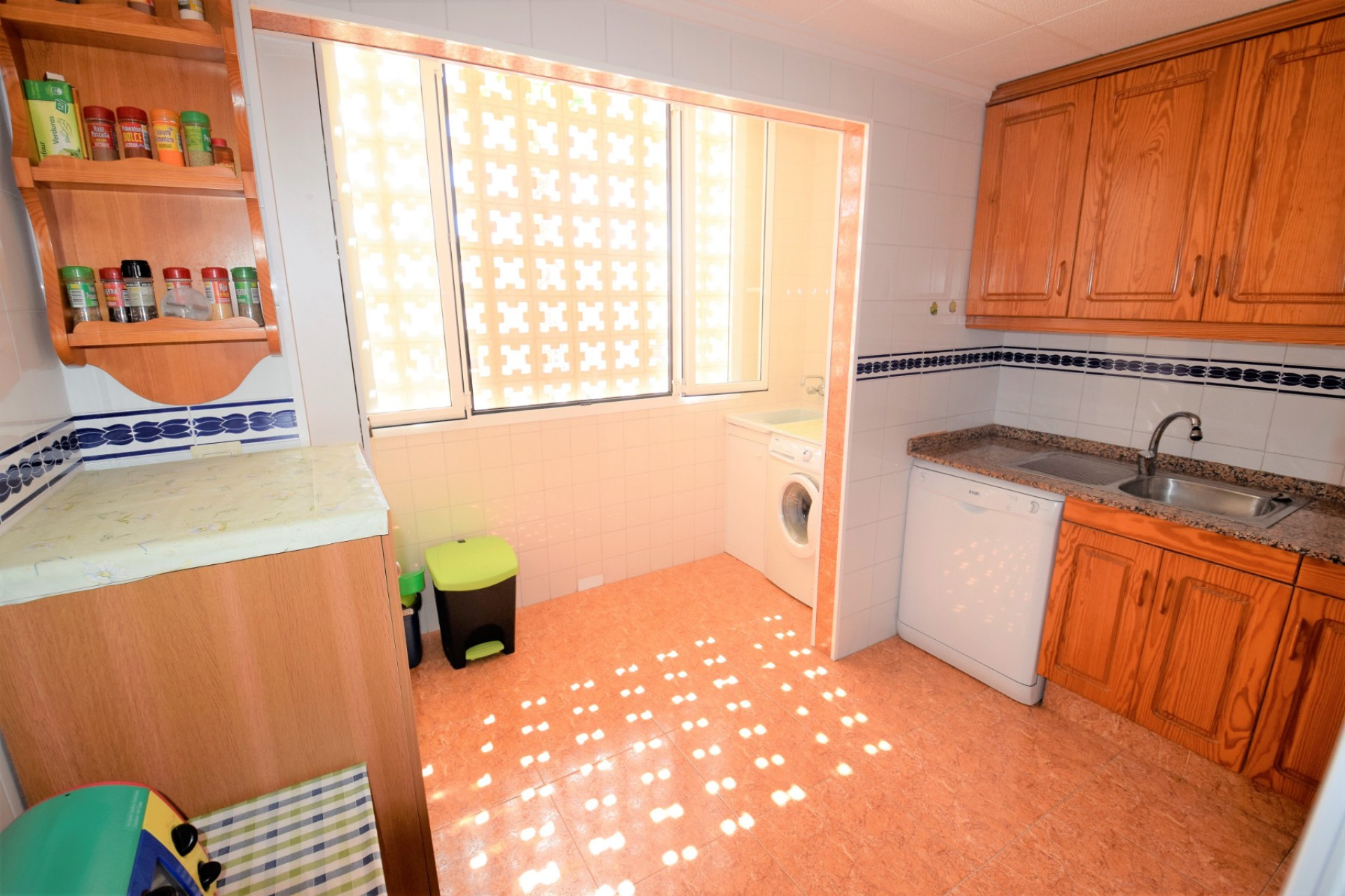 Resale - Apartment / flat - Guardamar del Segura - Urb. Las Viñas