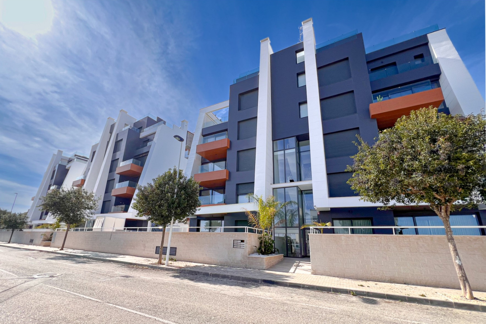 Resale - Apartment / flat - Guardamar del Segura - Urbanizaciones