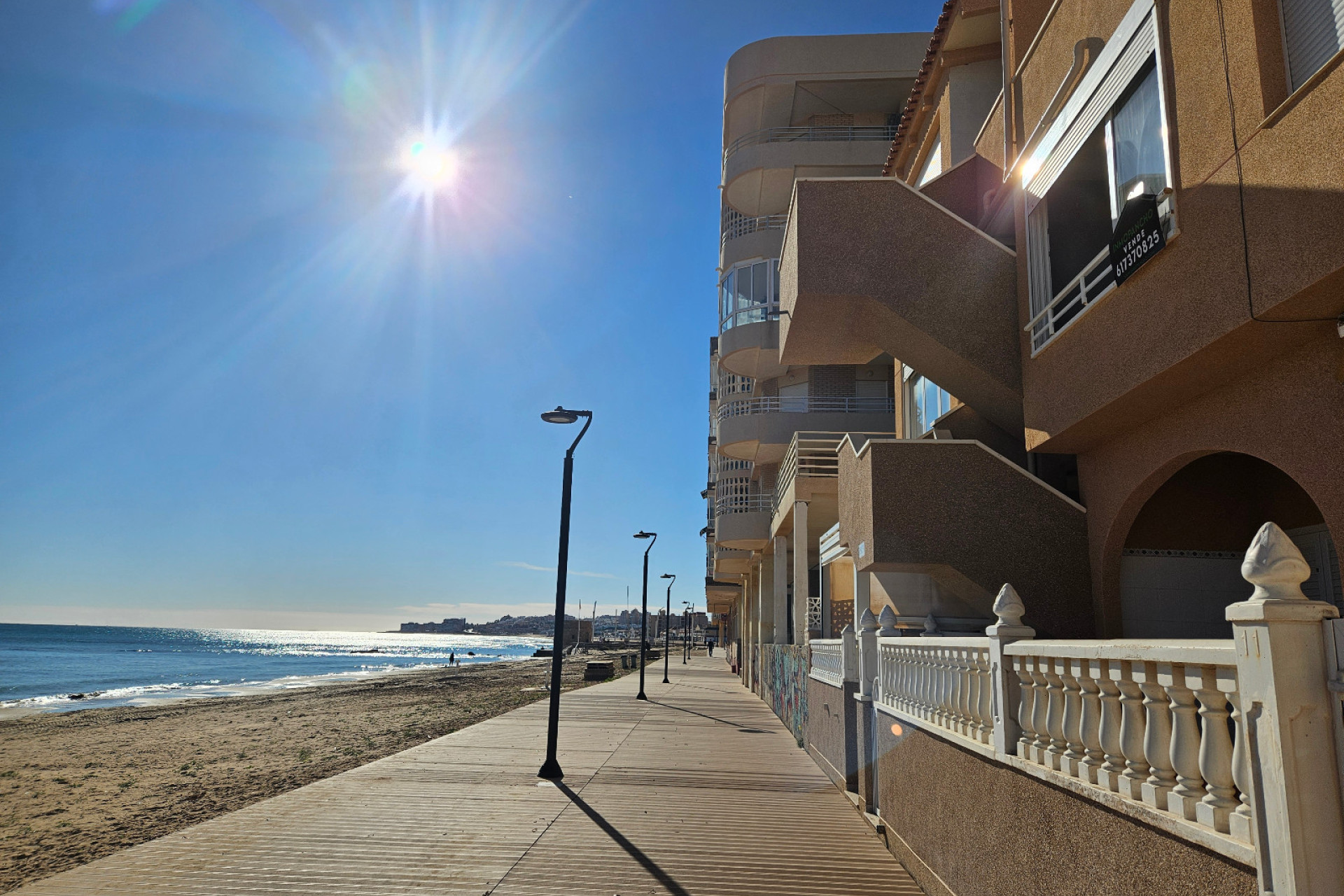 Resale - Apartment / flat - La Mata - 1st Line to the Sea