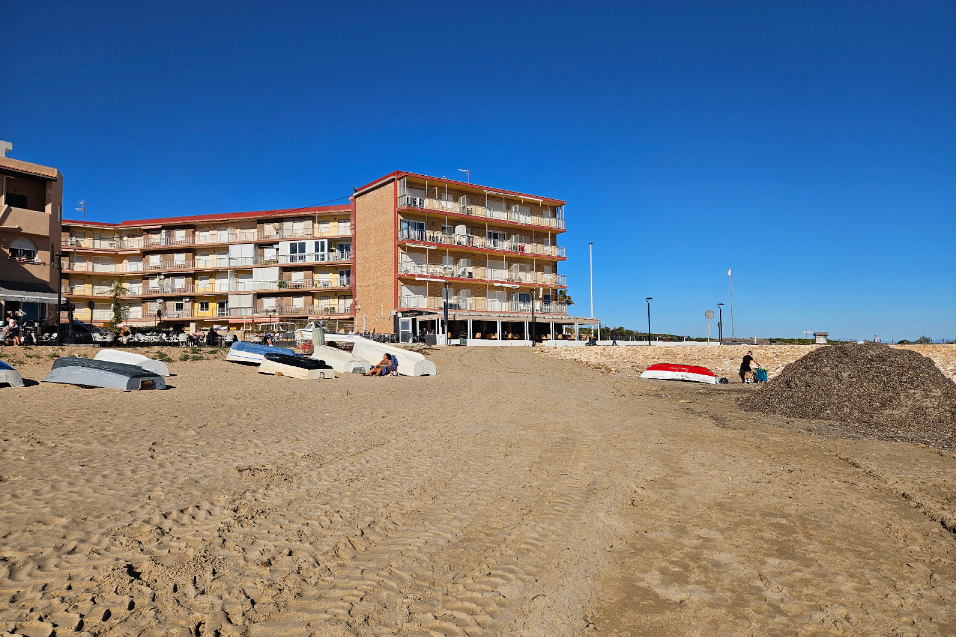 Resale - Apartment / flat - La Mata - 1st Line to the Sea