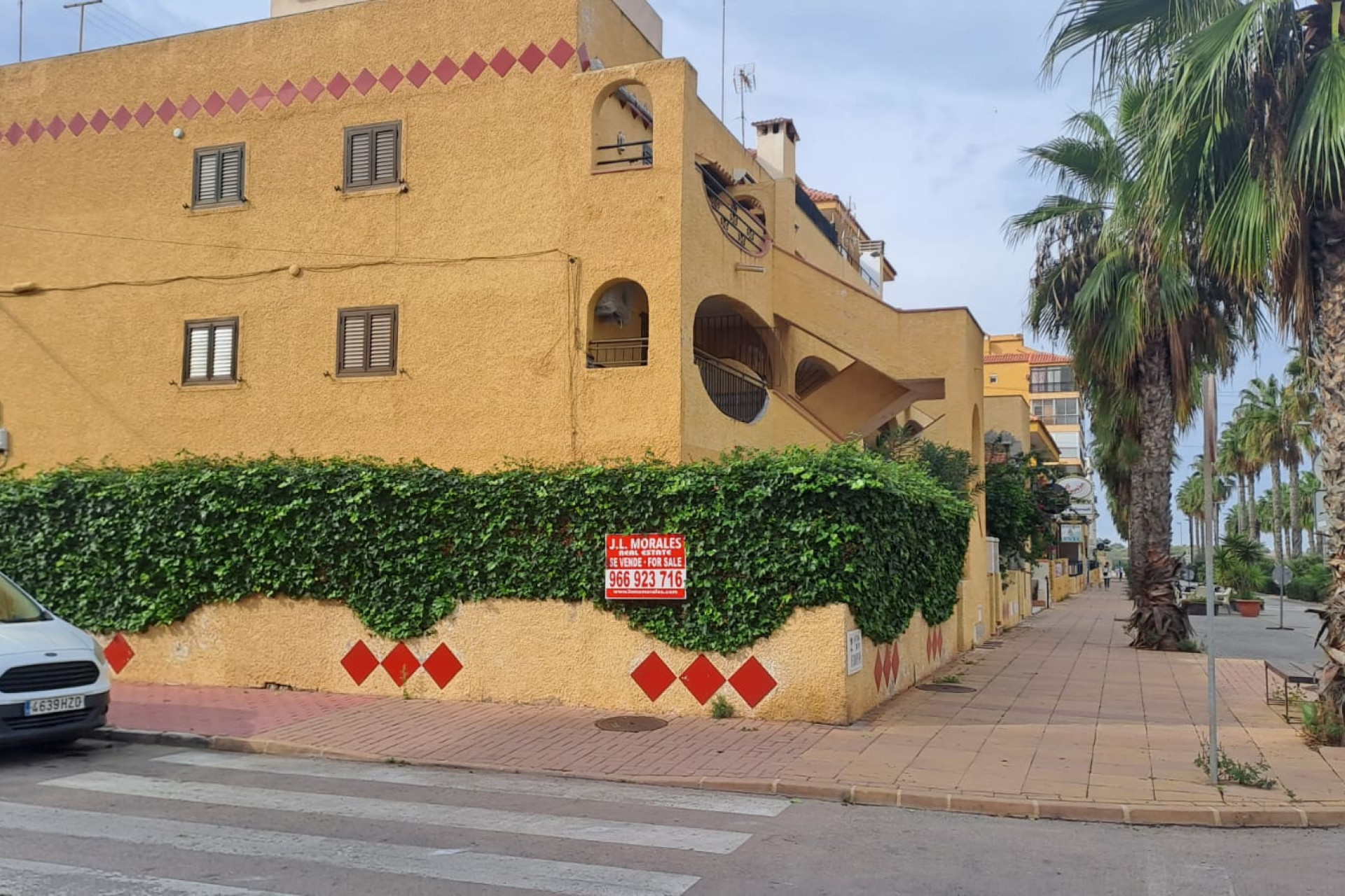 Resale - Apartment / flat - La Mata