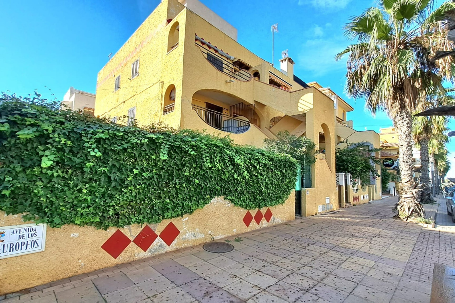 Resale - Apartment / flat - La Mata