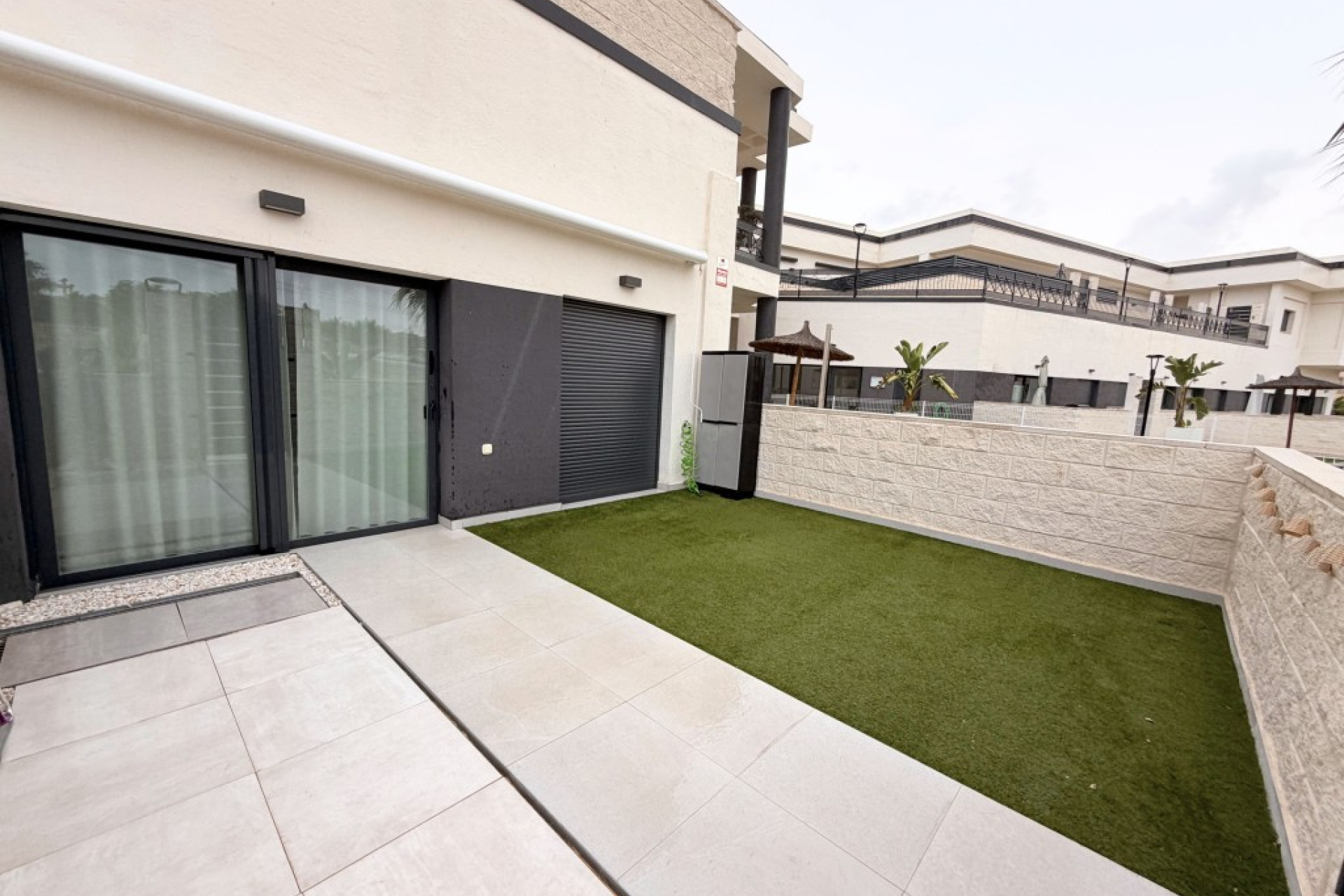 Resale - Apartment / flat - Lo Crispin