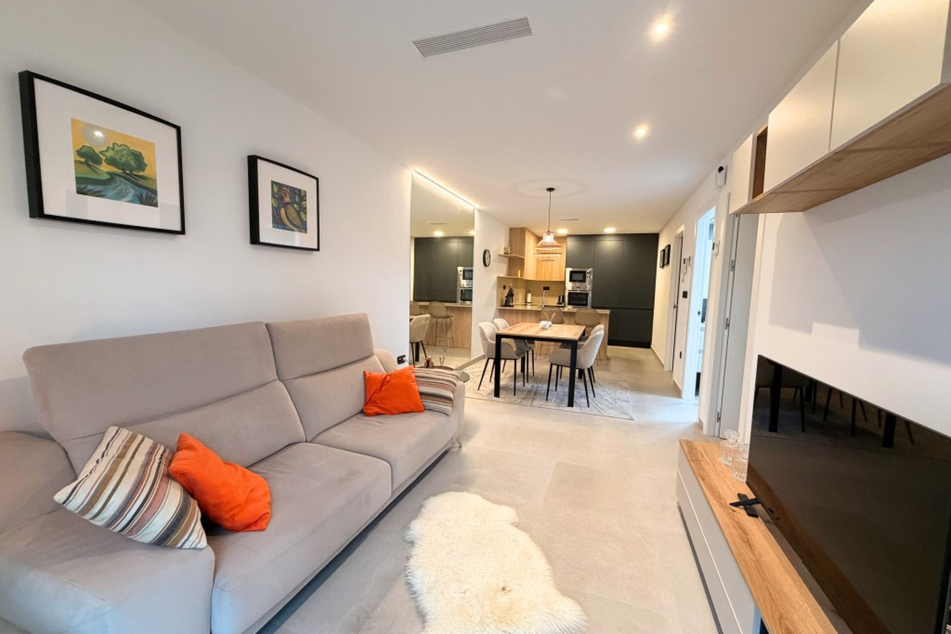 Resale - Apartment / flat - Lo Crispin