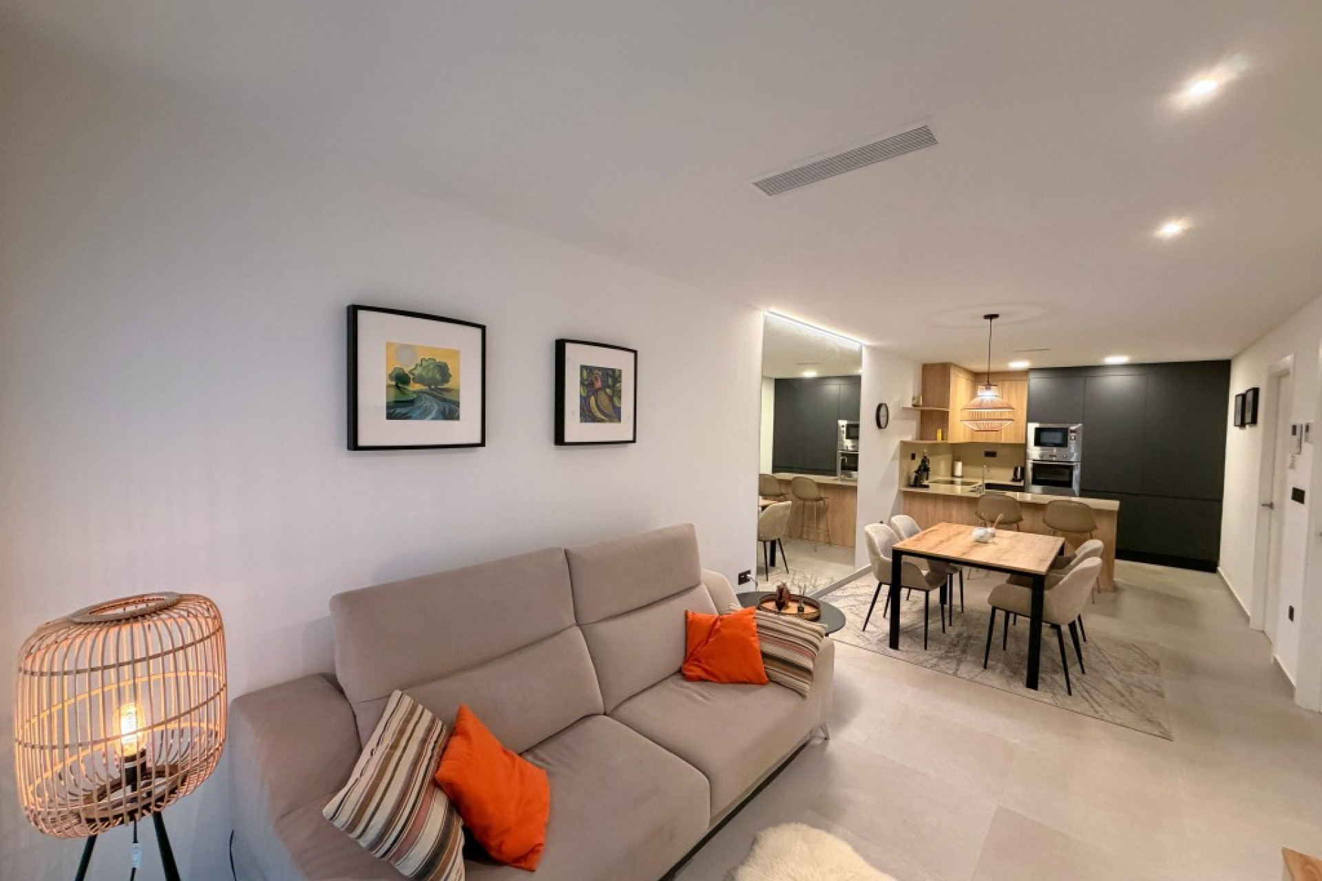 Resale - Apartment / flat - Lo Crispin