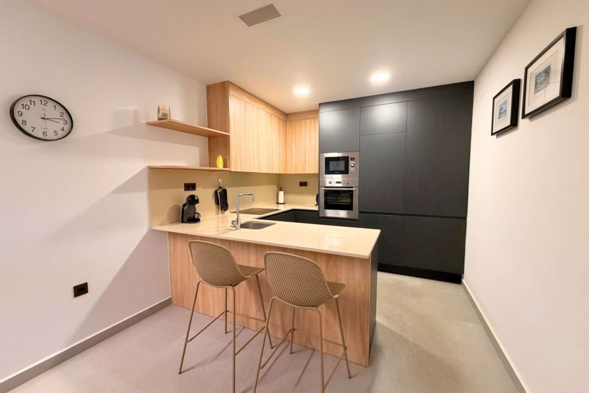 Resale - Apartment / flat - Lo Crispin