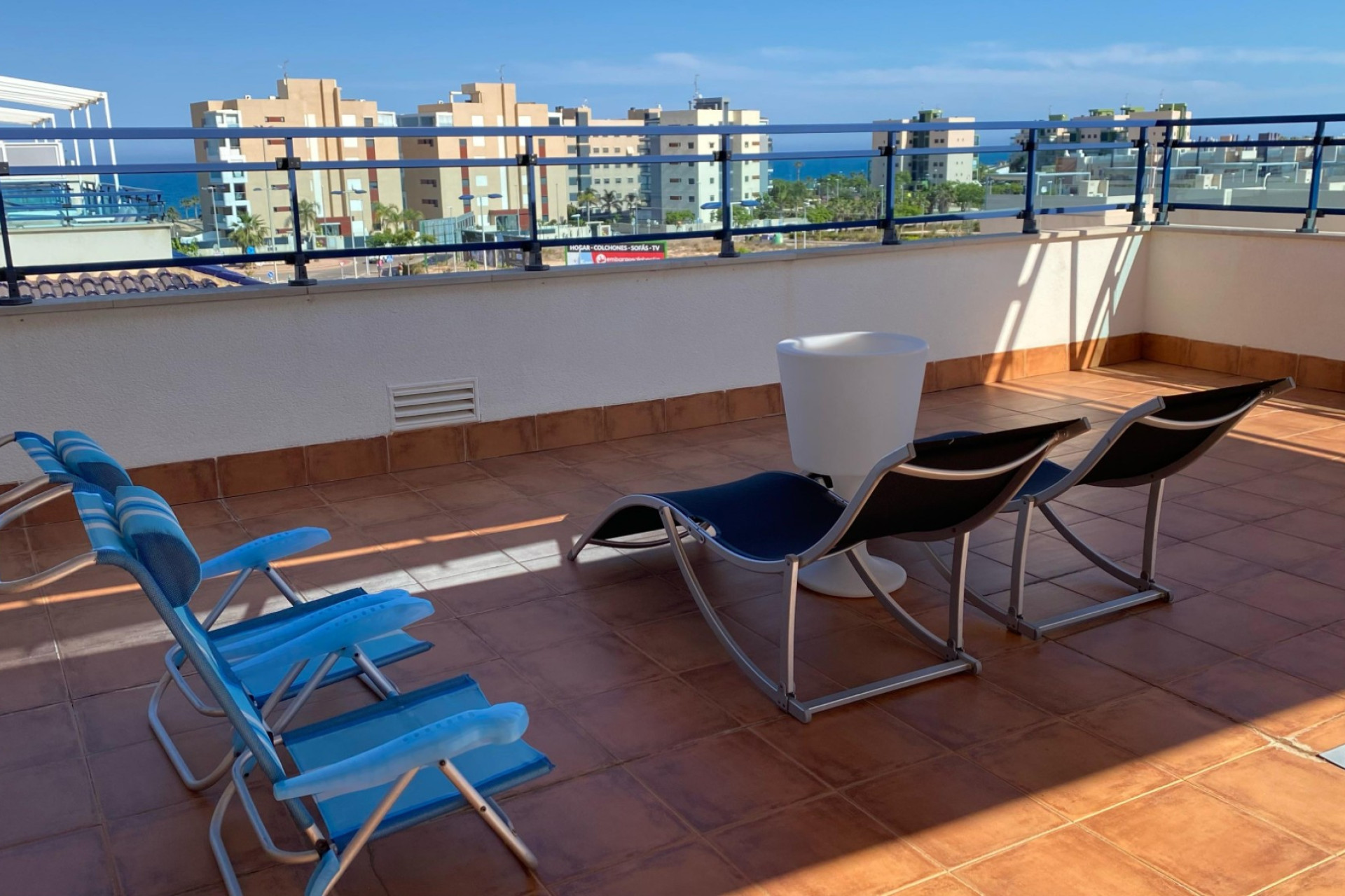 Resale - Apartment / flat - Mil Palmeras